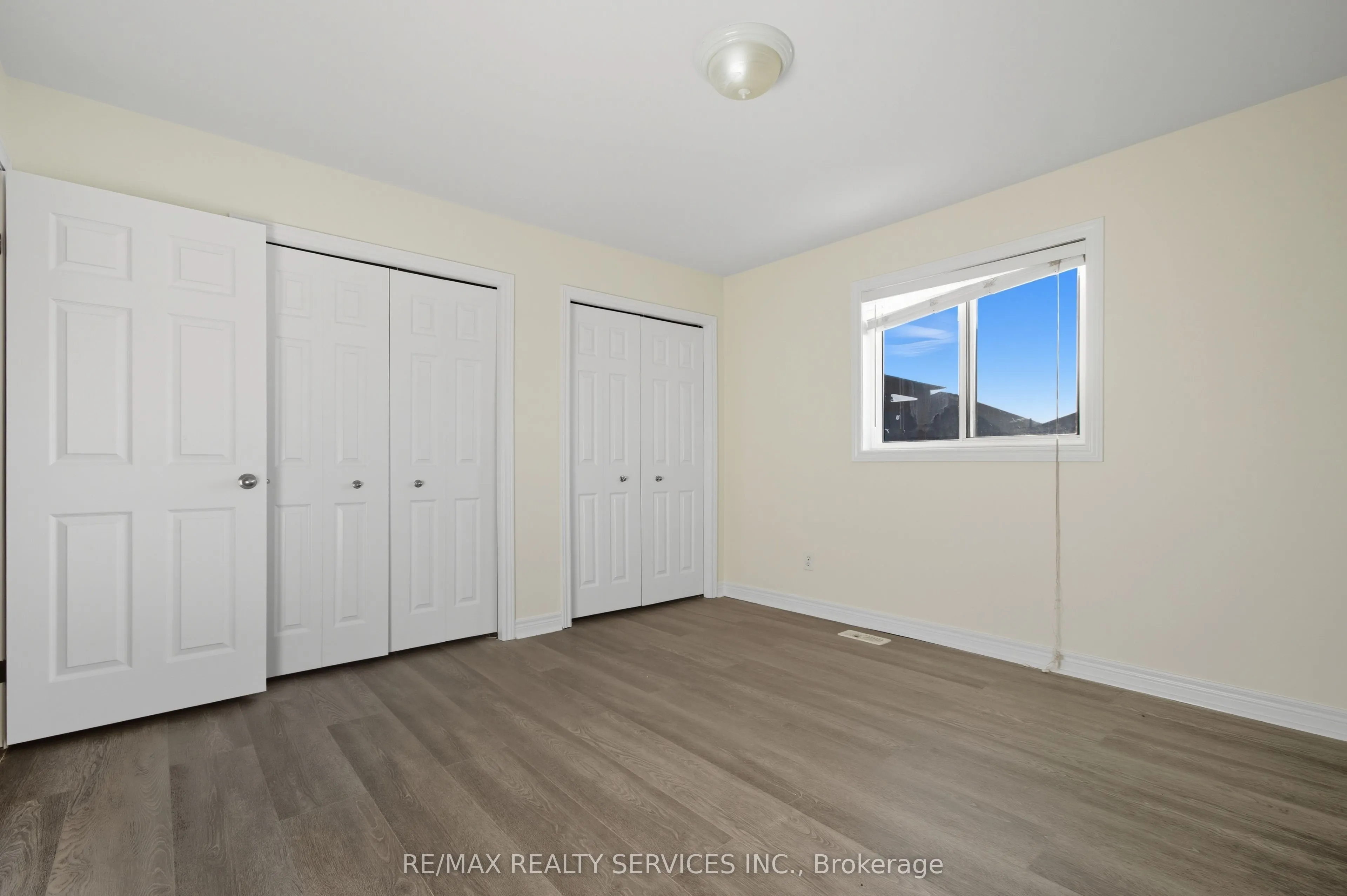 1039 Clover Avenue