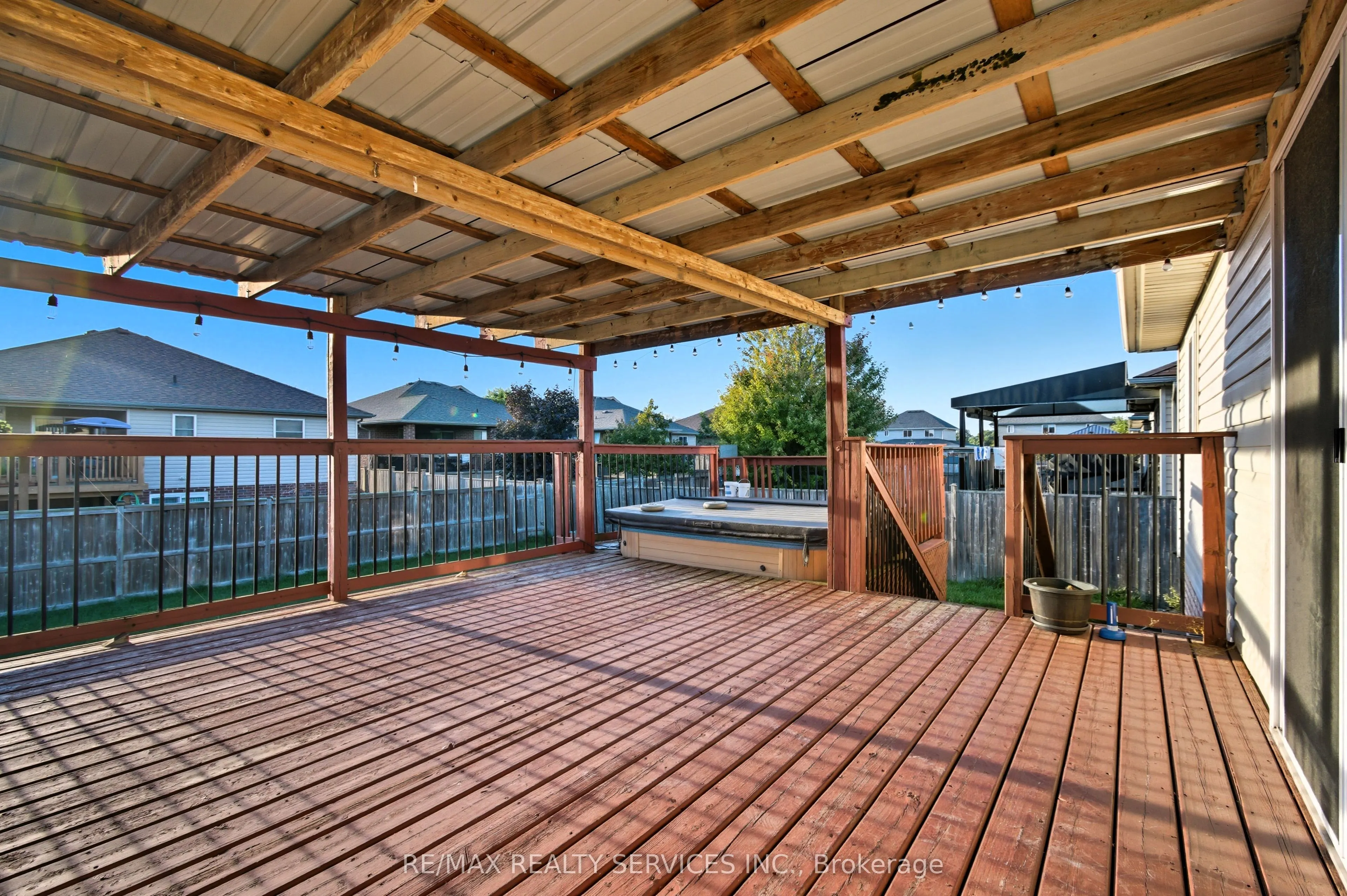 1039 Clover Avenue
