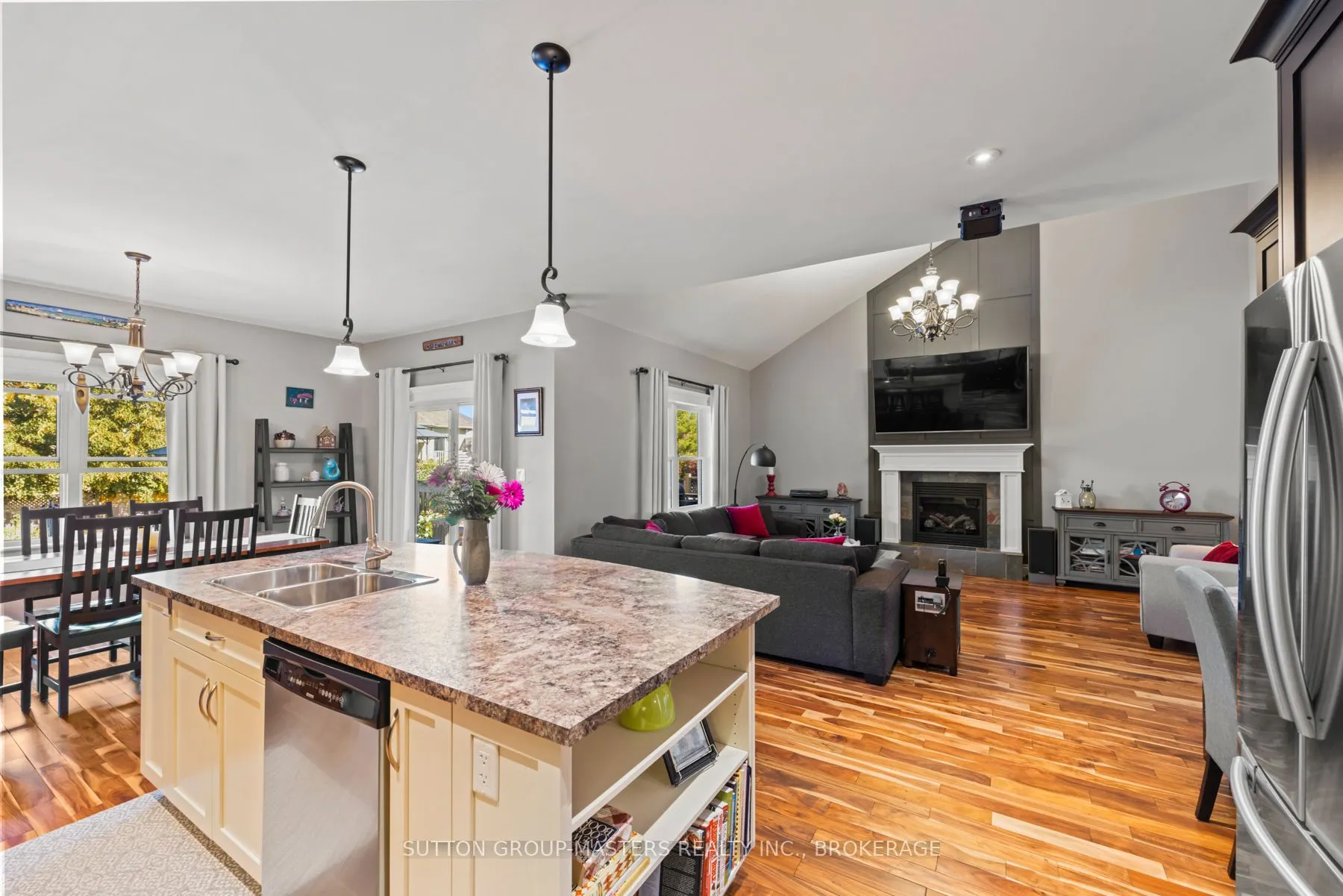 767 Kananaskis Drive