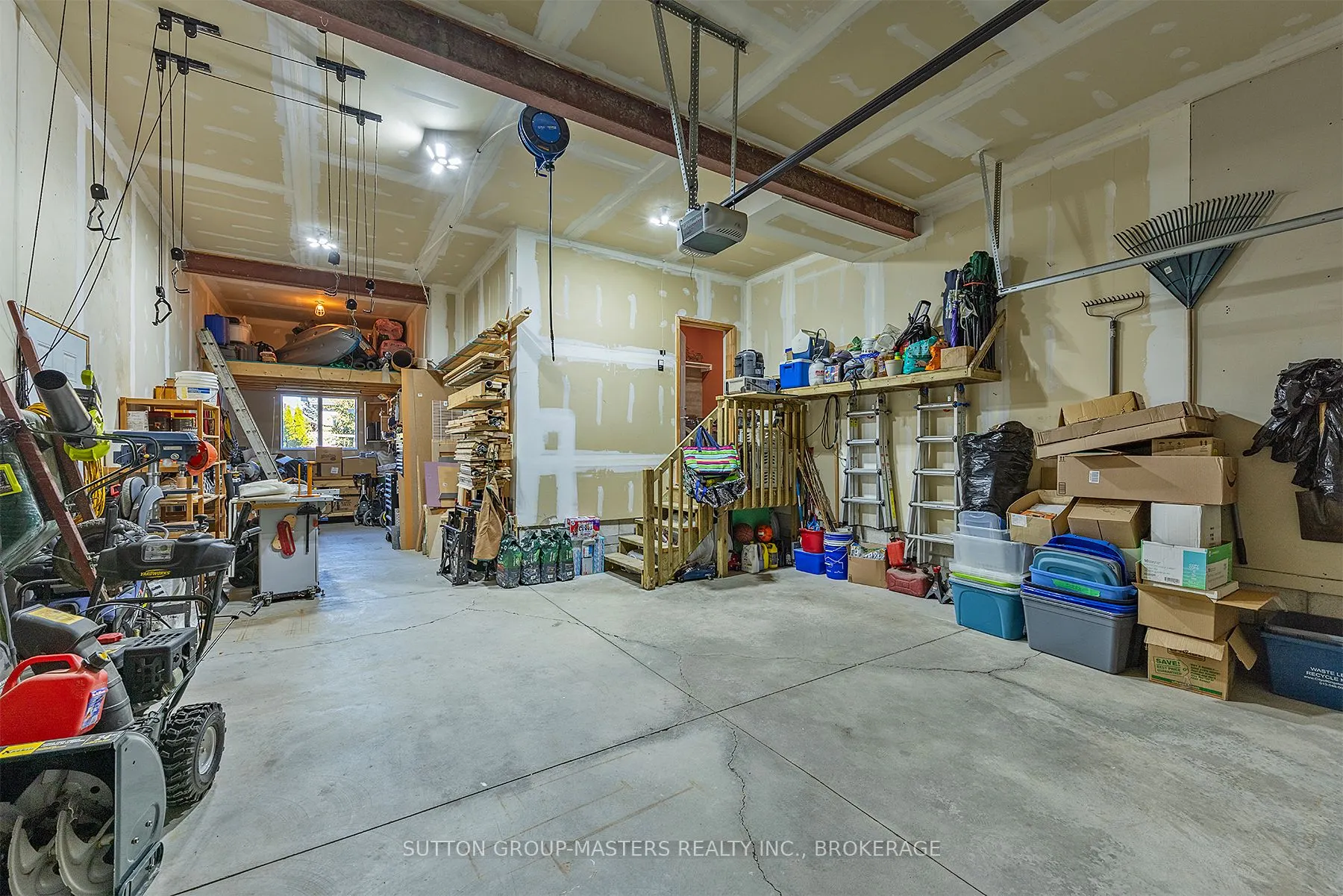 767 Kananaskis Drive