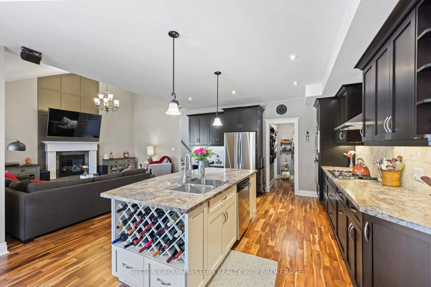 767 Kananaskis Drive