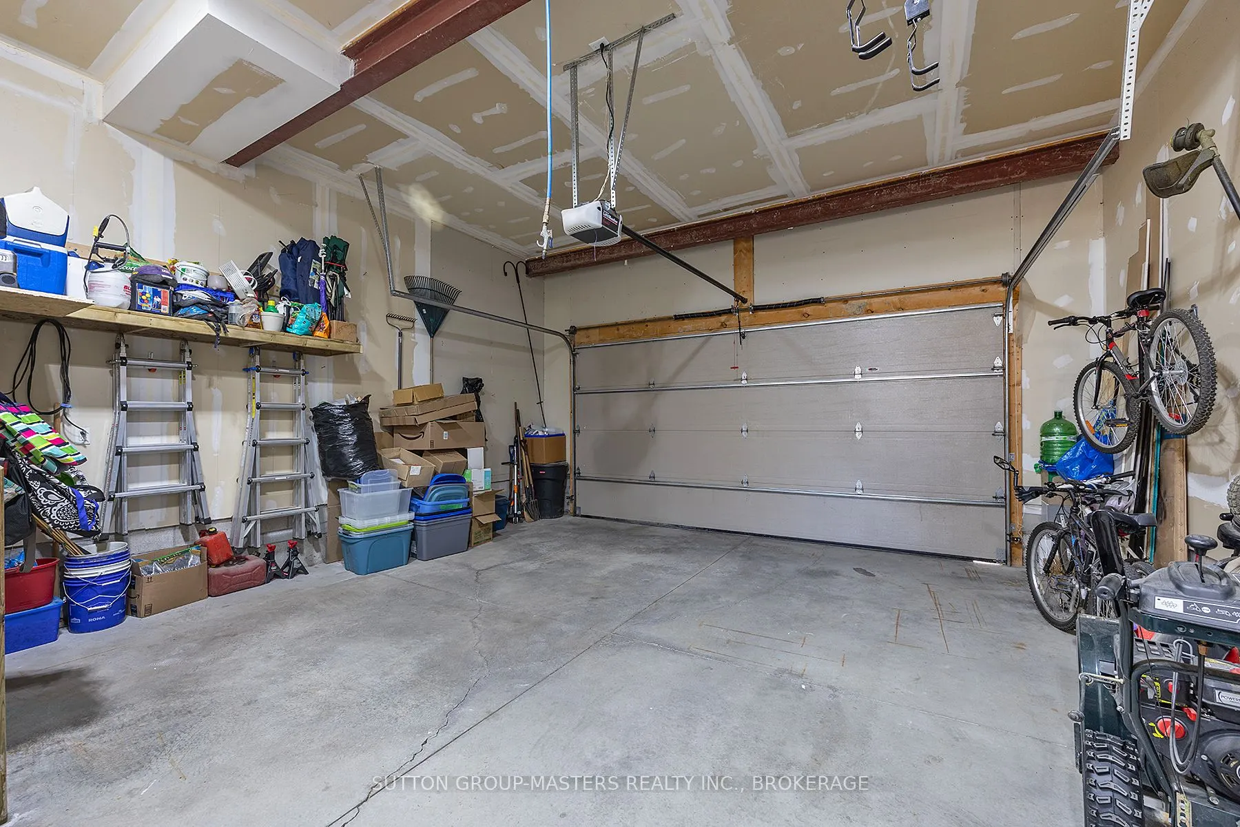 767 Kananaskis Drive