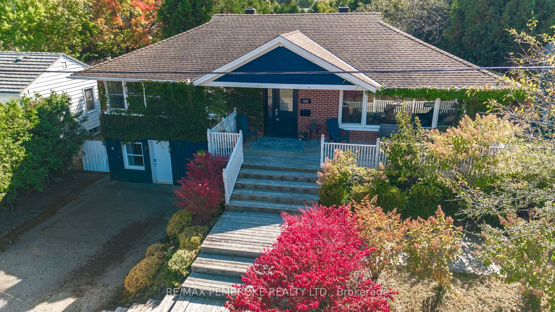 526 Esther Street