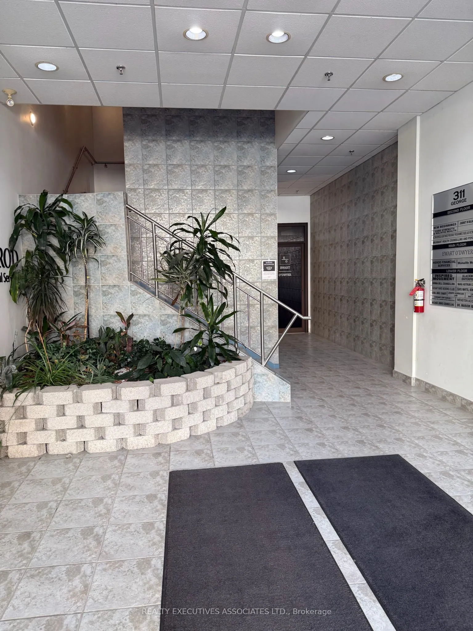 311 George Street N, #200