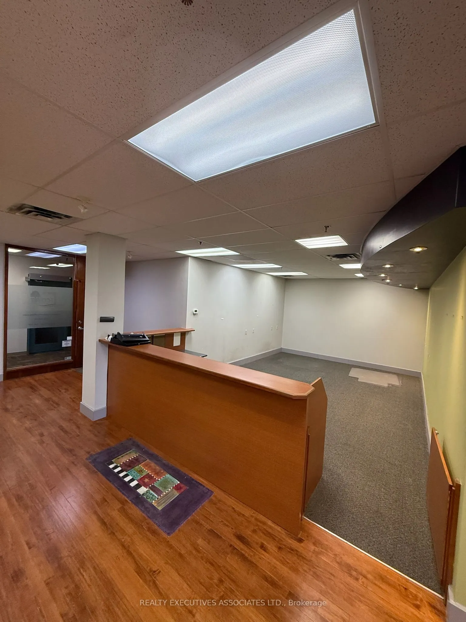 311 George Street N, #200