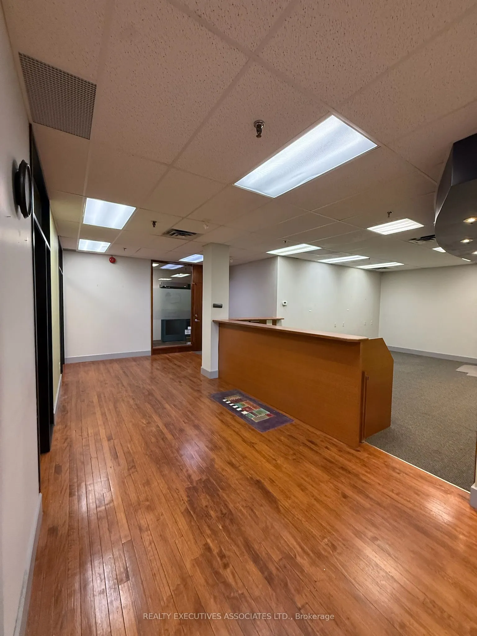 311 George Street N, #200