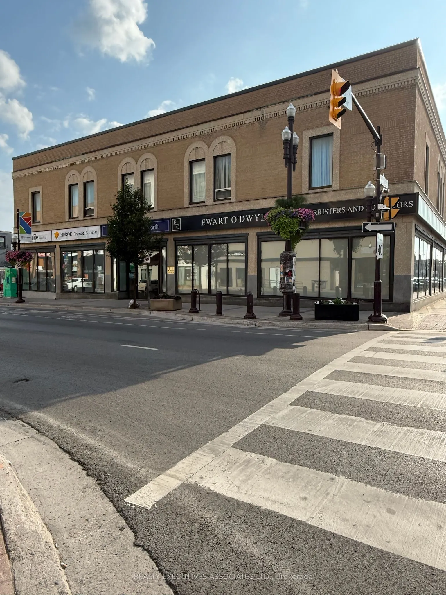 311 George Street N, #200