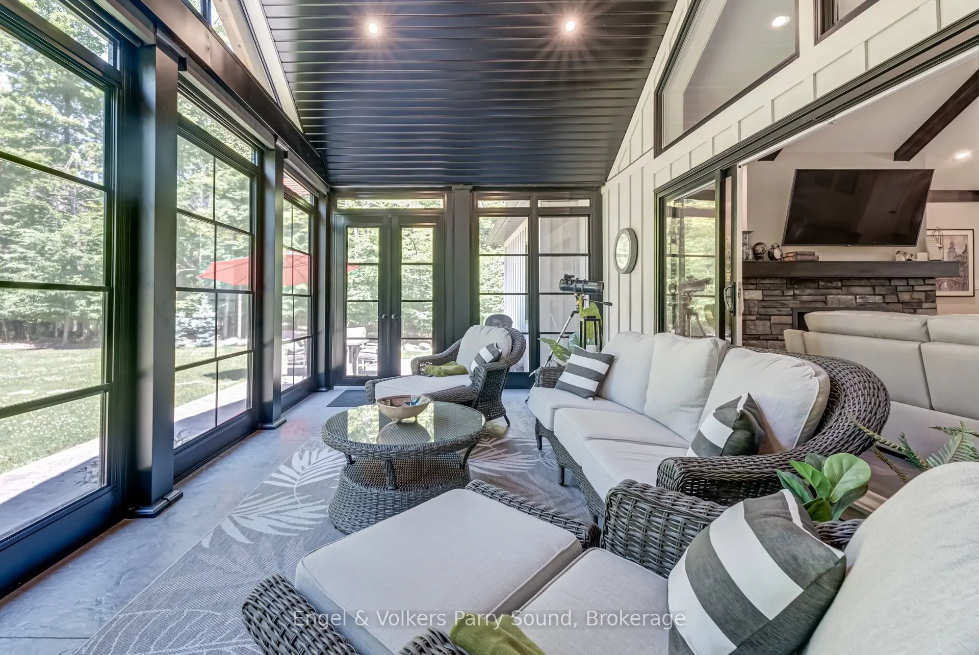 15 Carling Cove Drive