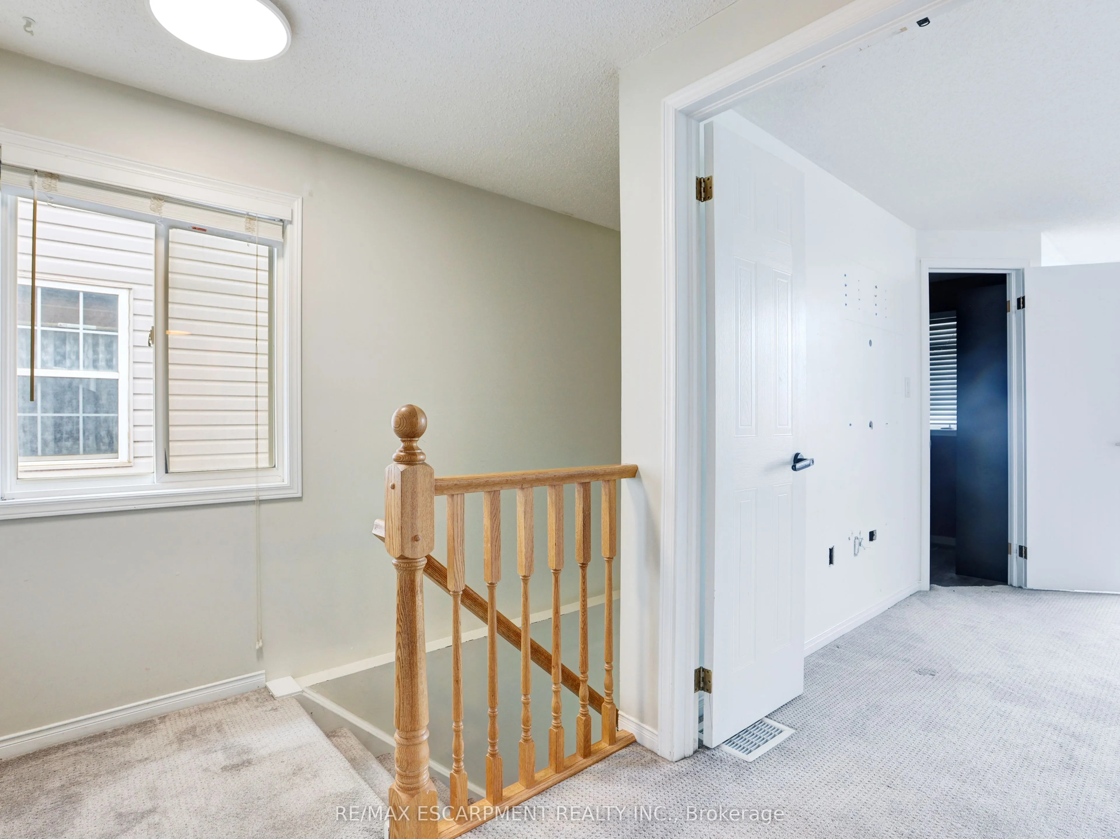 14 Chateau Crescent