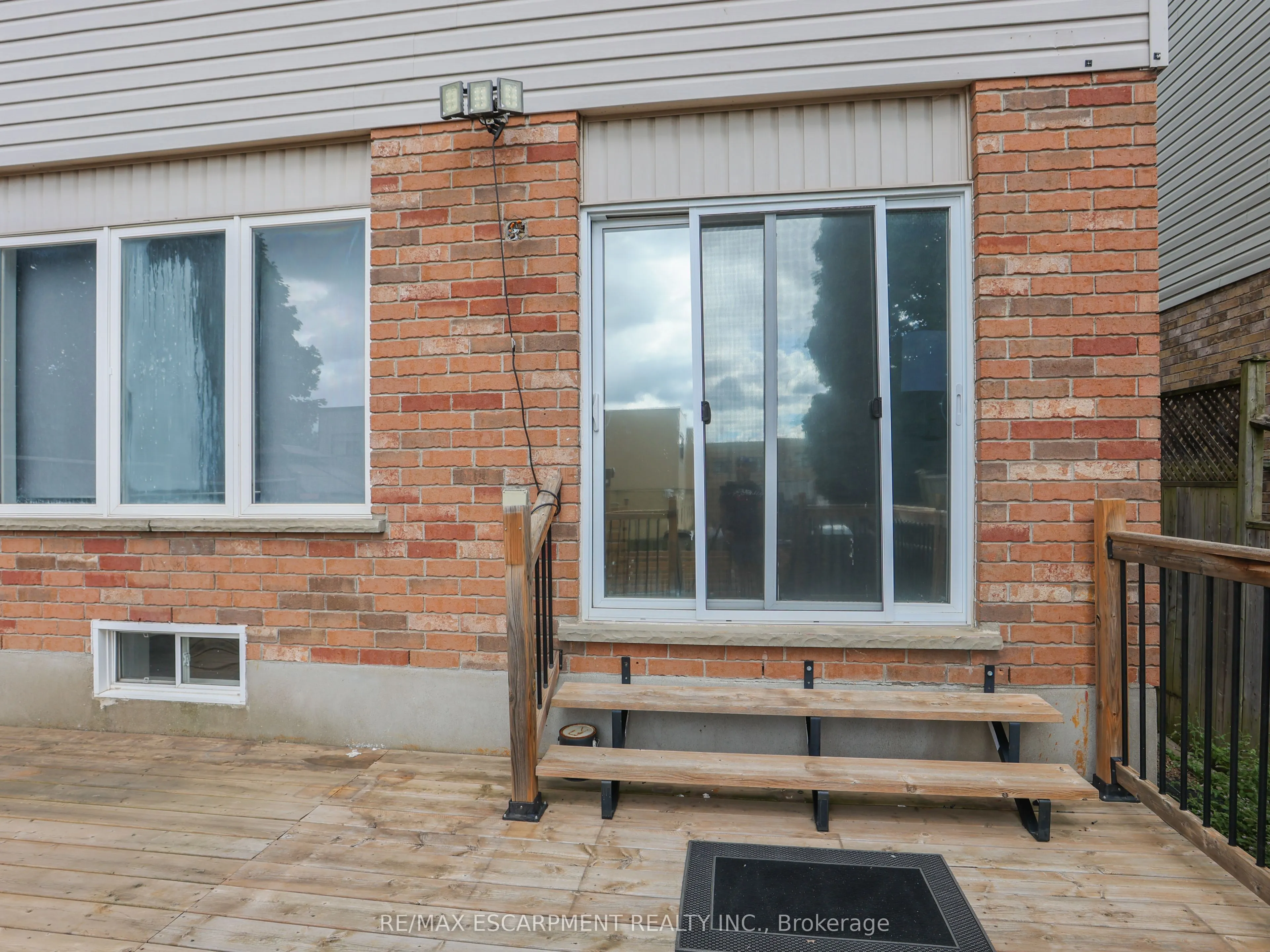 14 Chateau Crescent