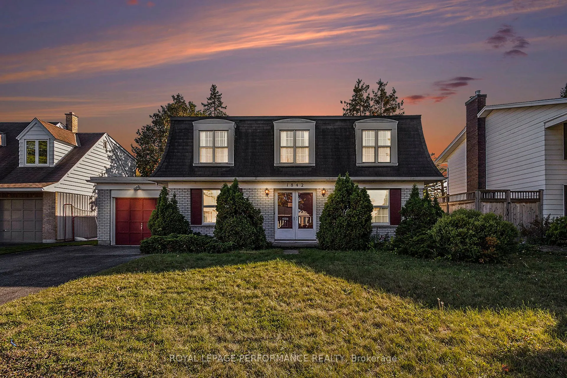 1842 Playfair Drive