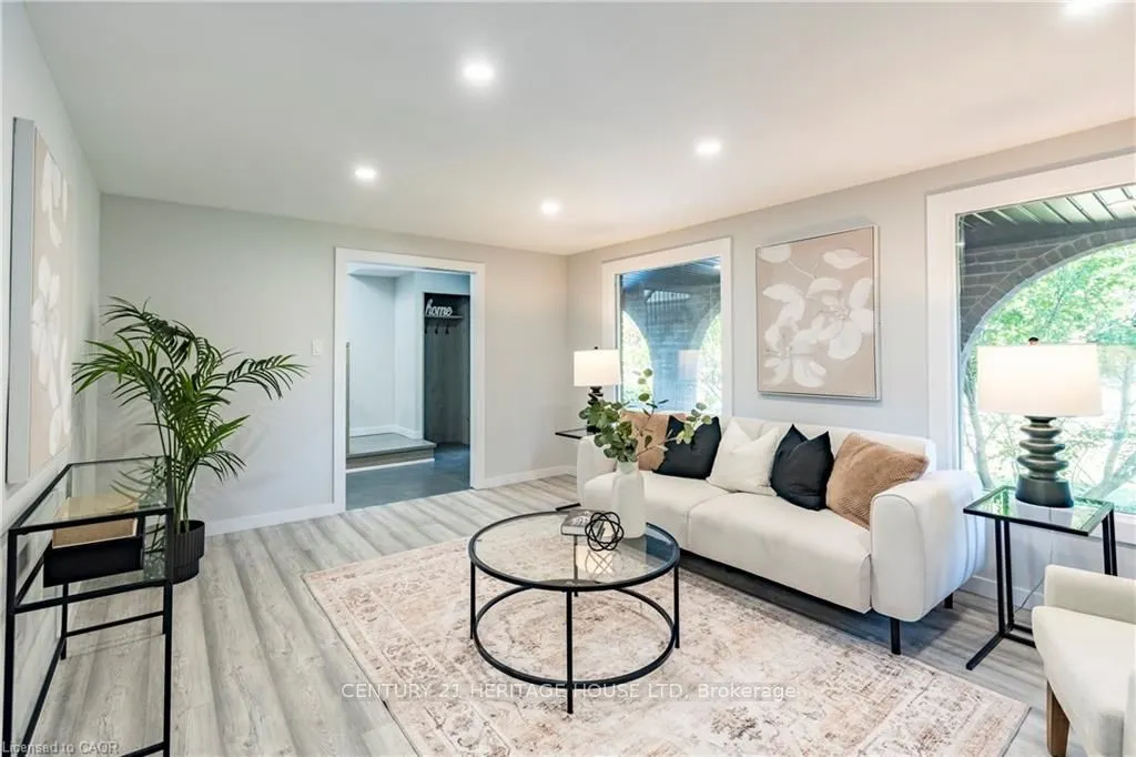 20 Roseneath Crescent