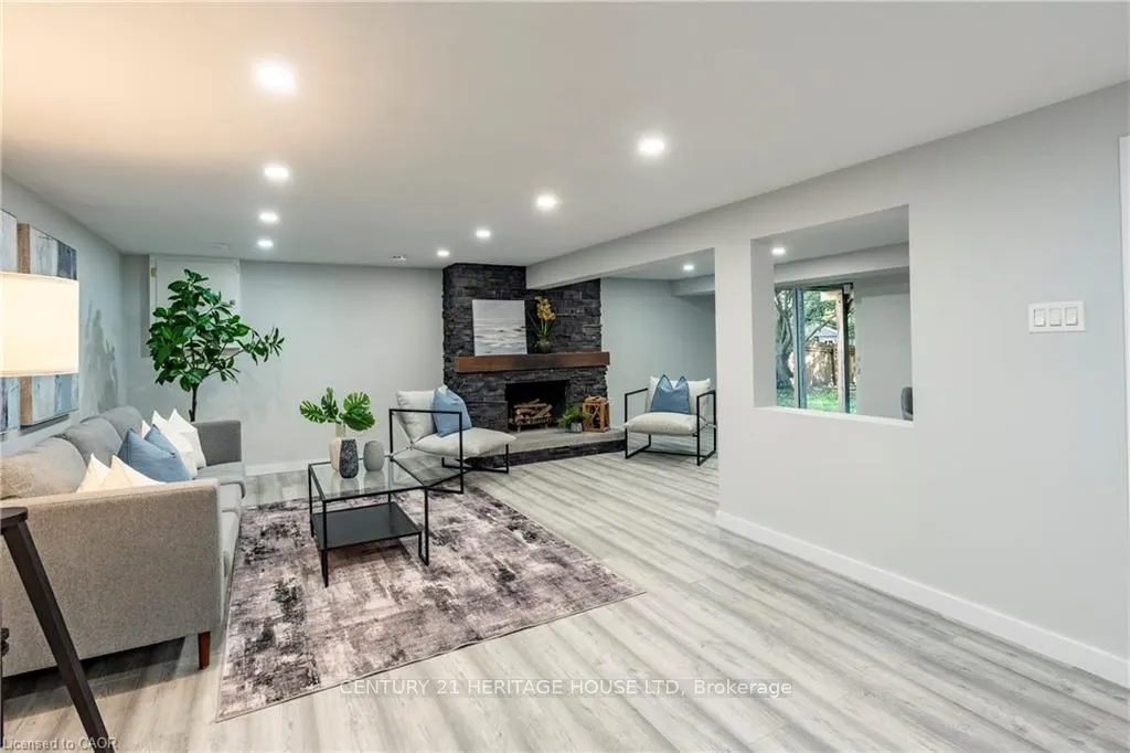 20 Roseneath Crescent