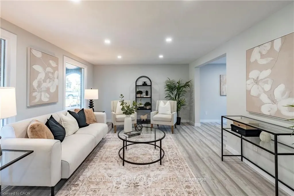 20 Roseneath Crescent