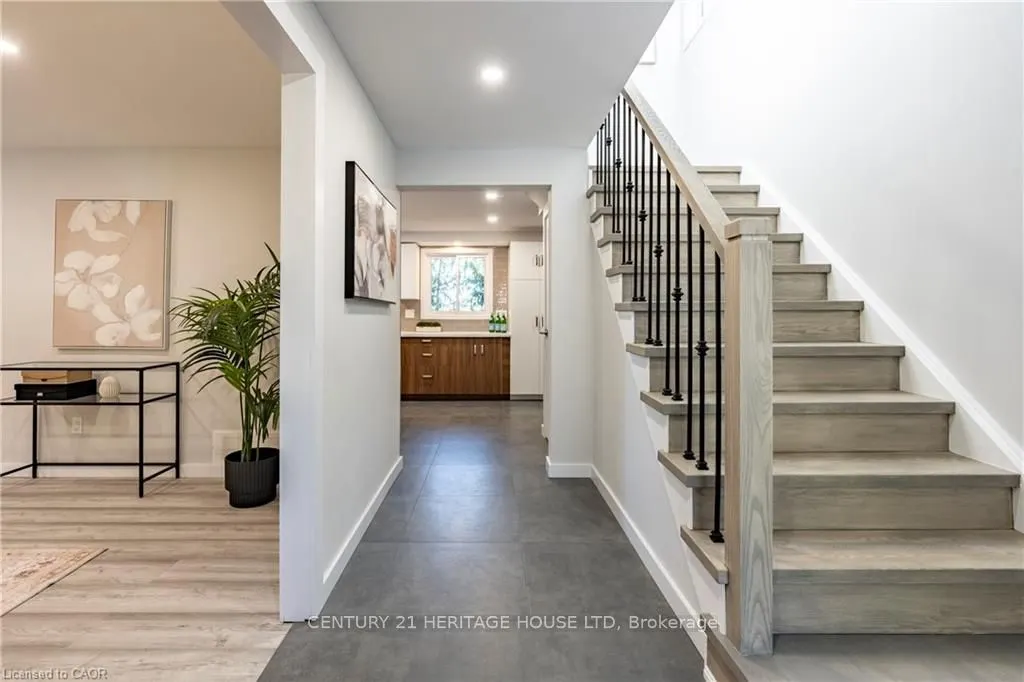 20 Roseneath Crescent