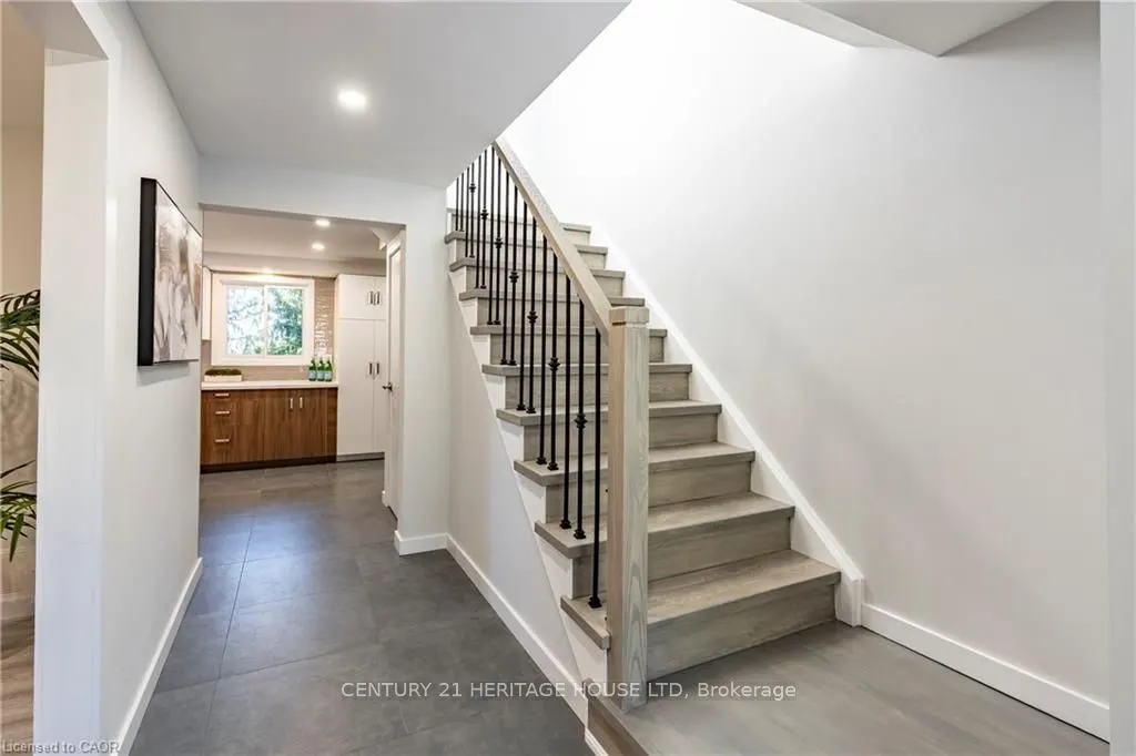 20 Roseneath Crescent