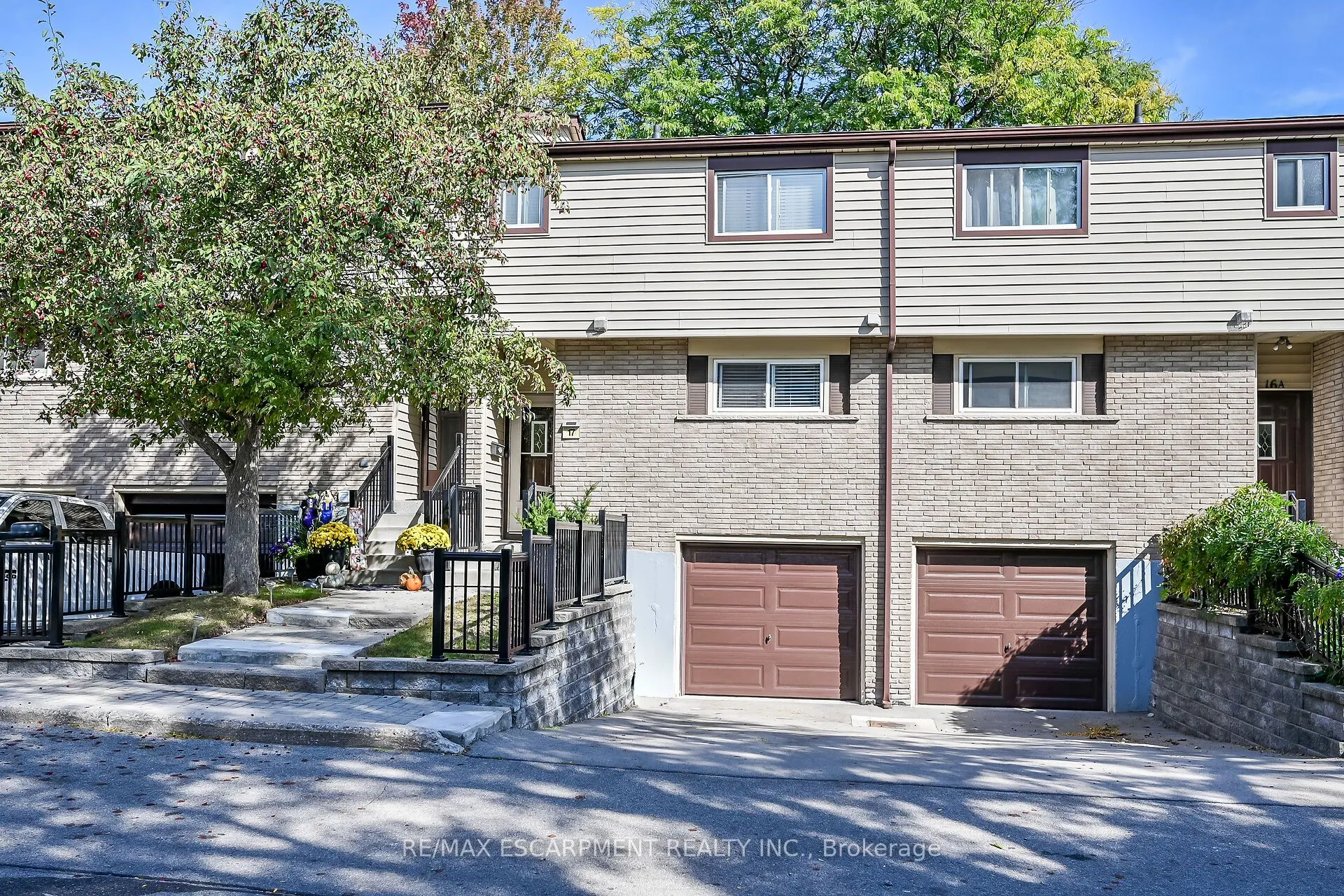 1550 GARTH Street, #17