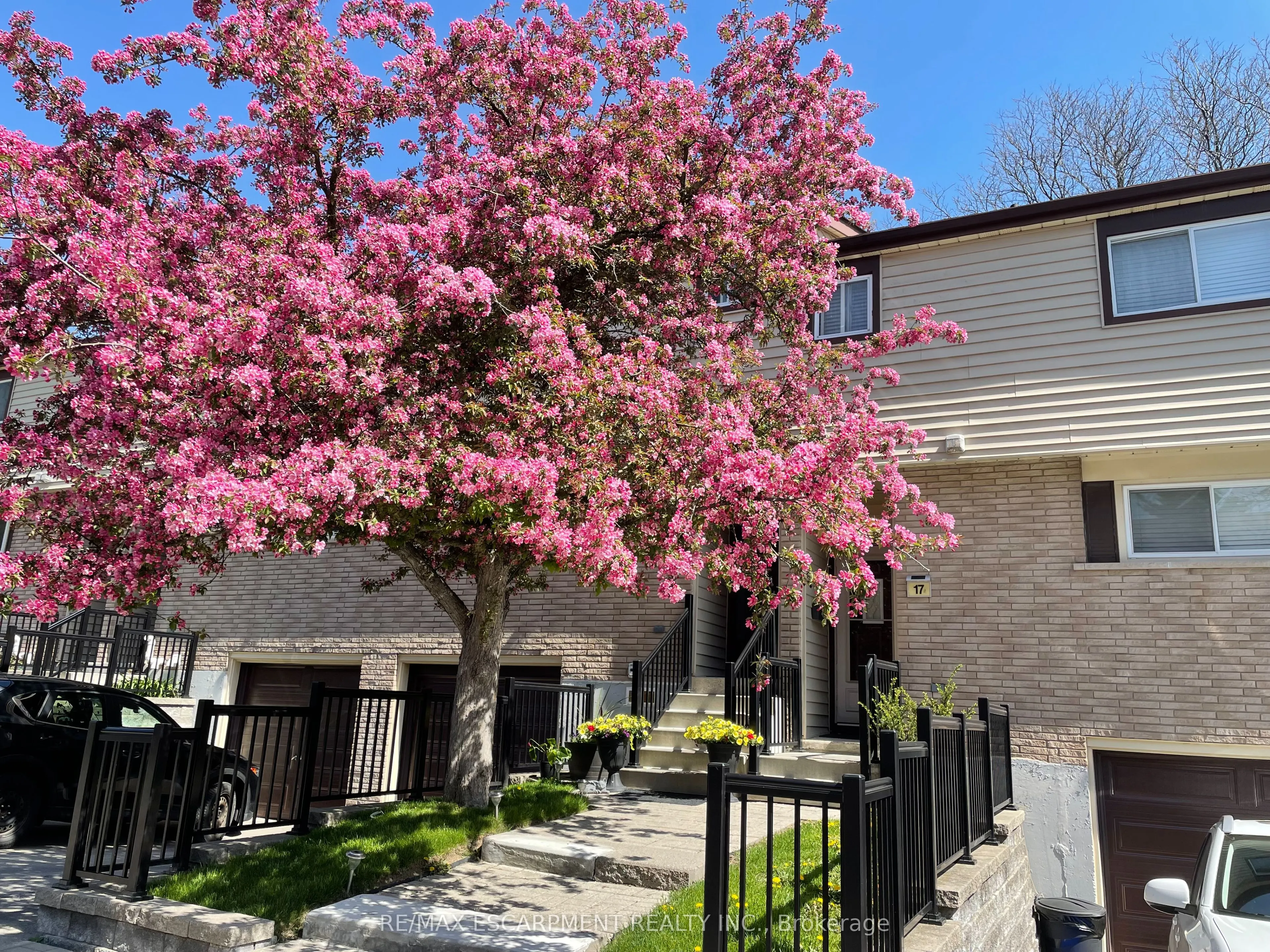 1550 GARTH Street, #17