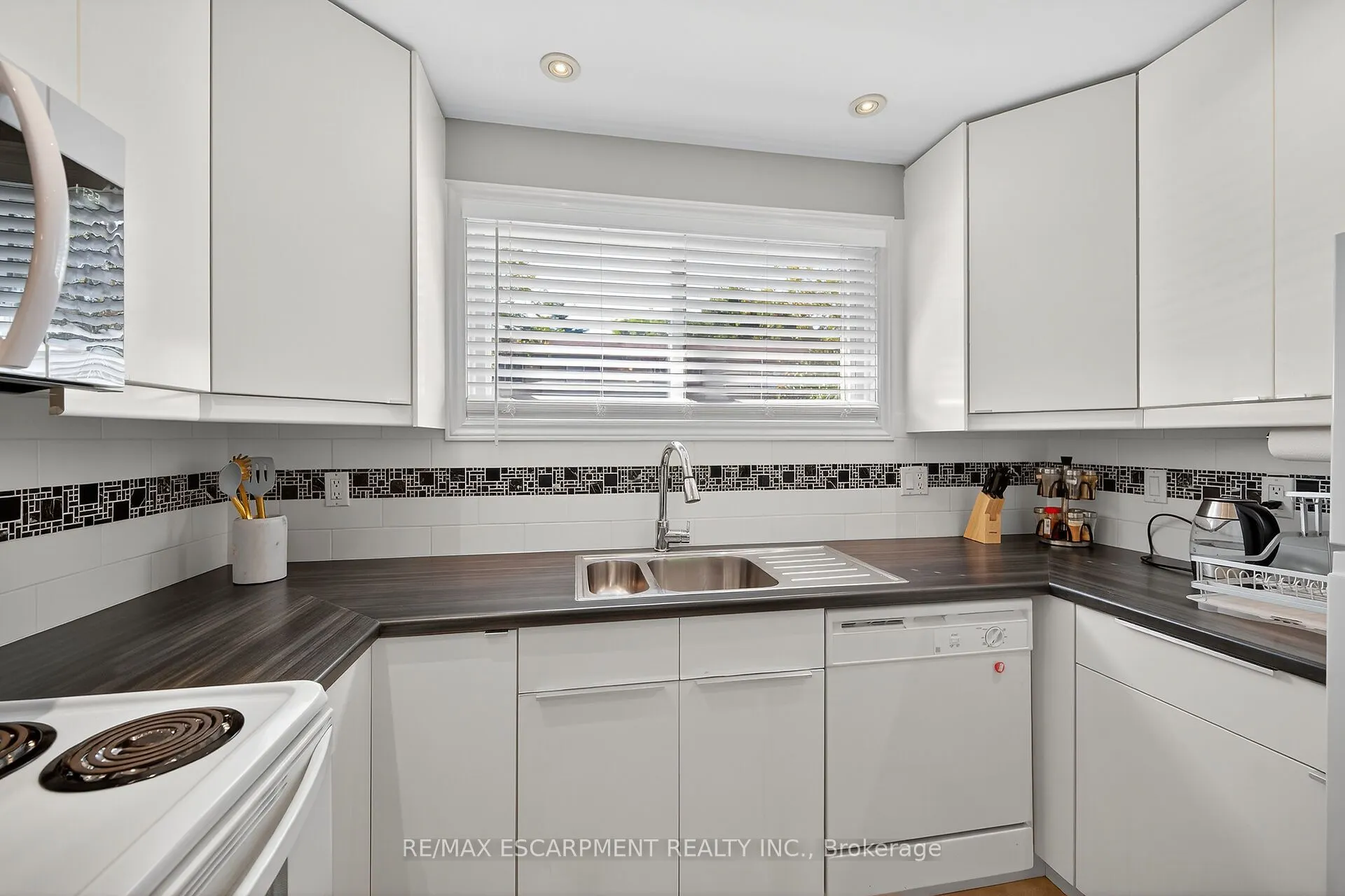 1550 GARTH Street, #17