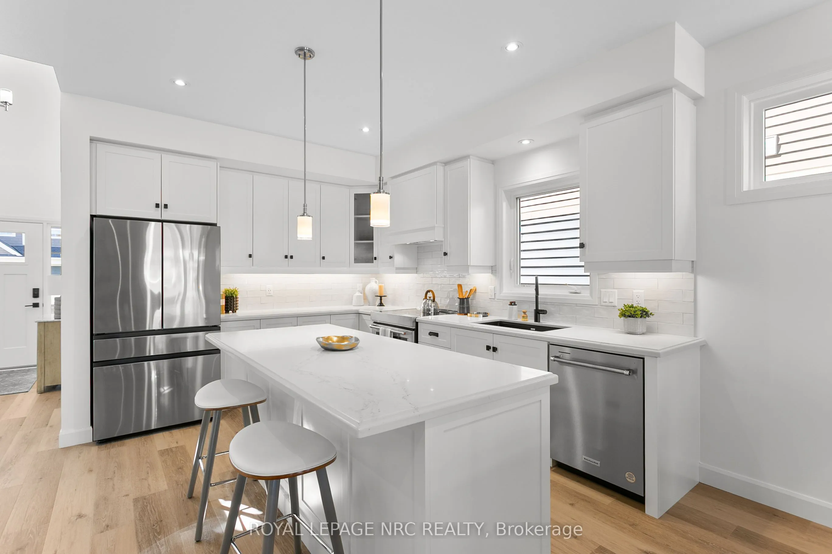 46 Beachwalk Crescent