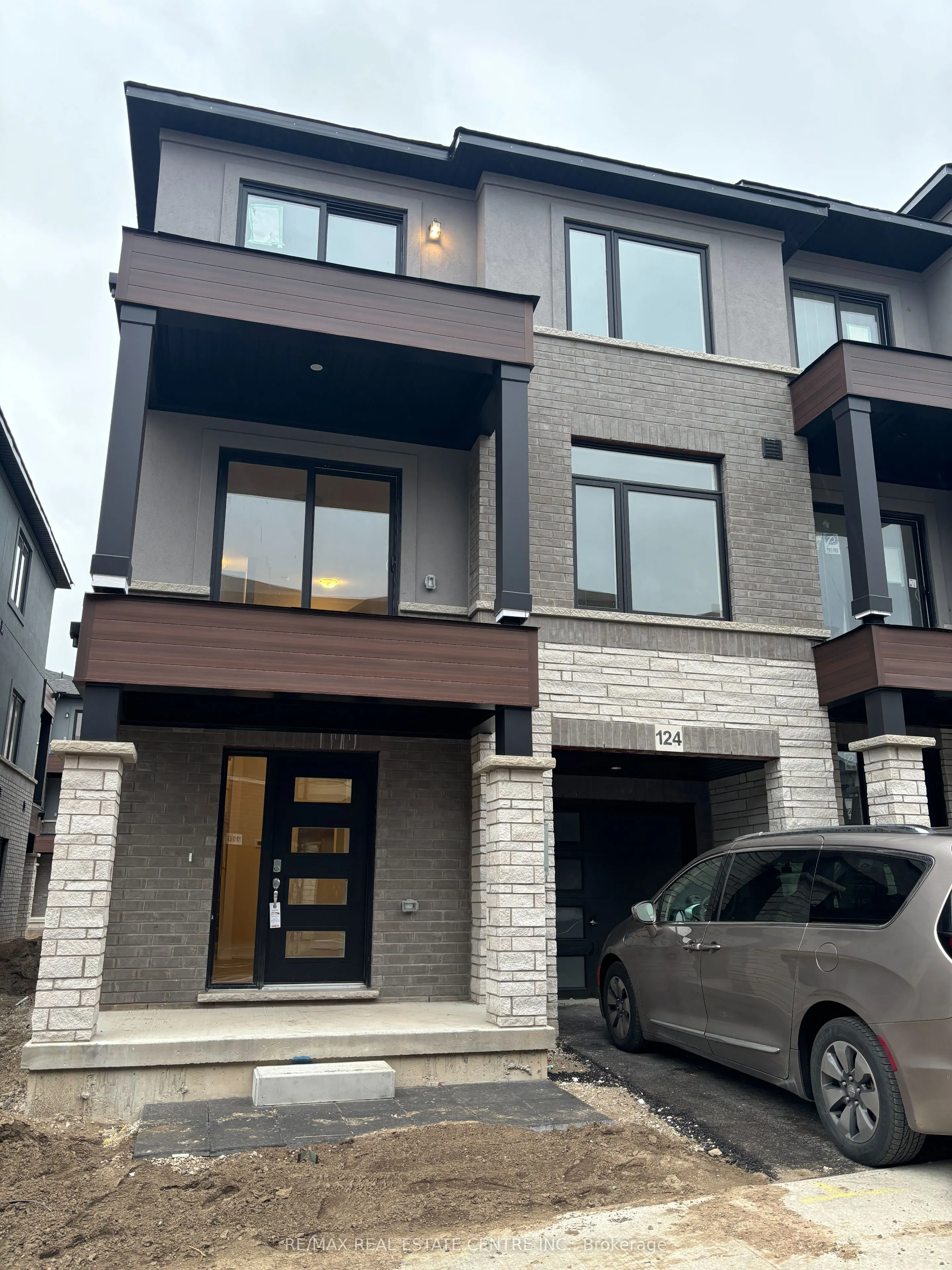 155 Equestrian Way, #124