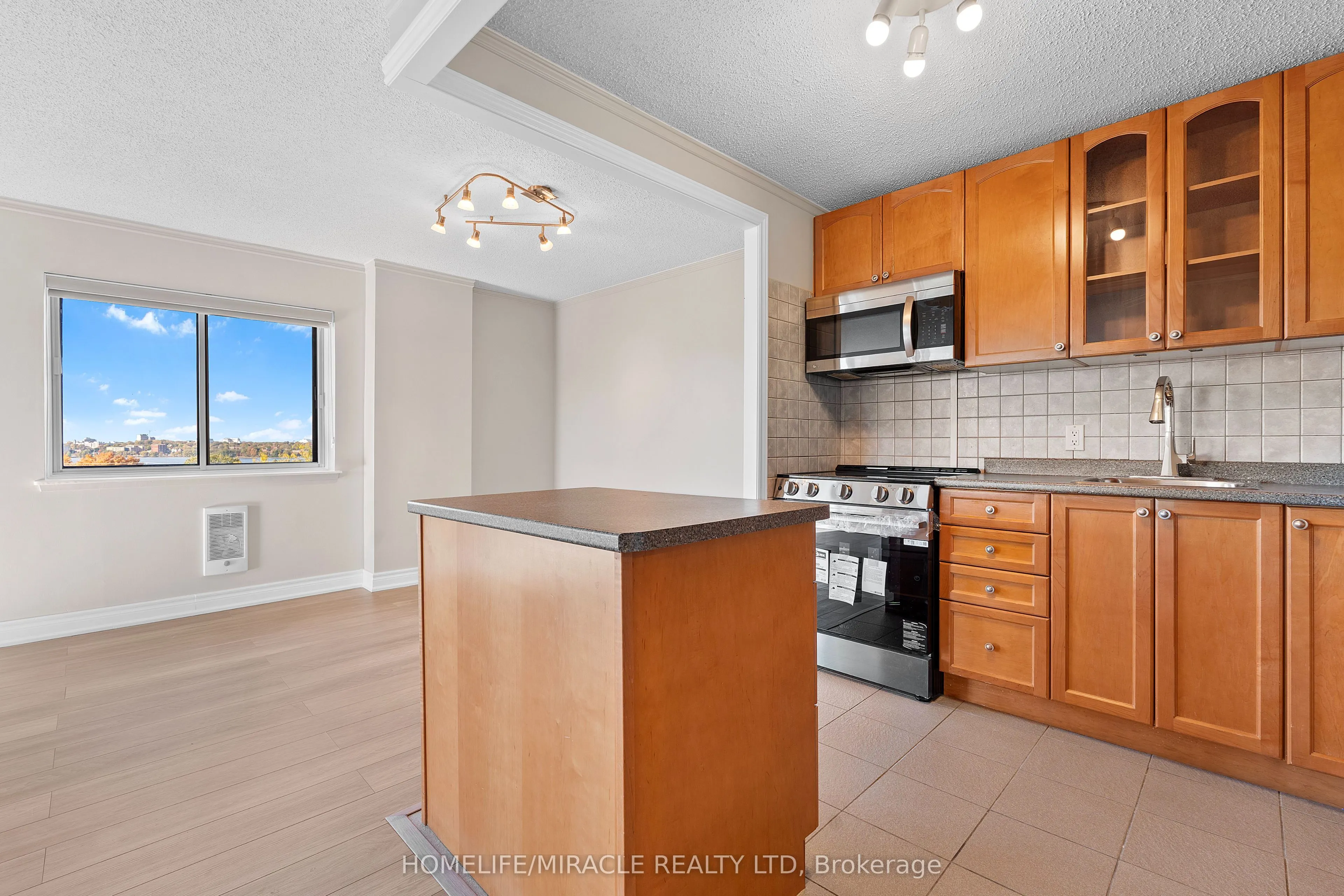 120 Barrett Court, #609