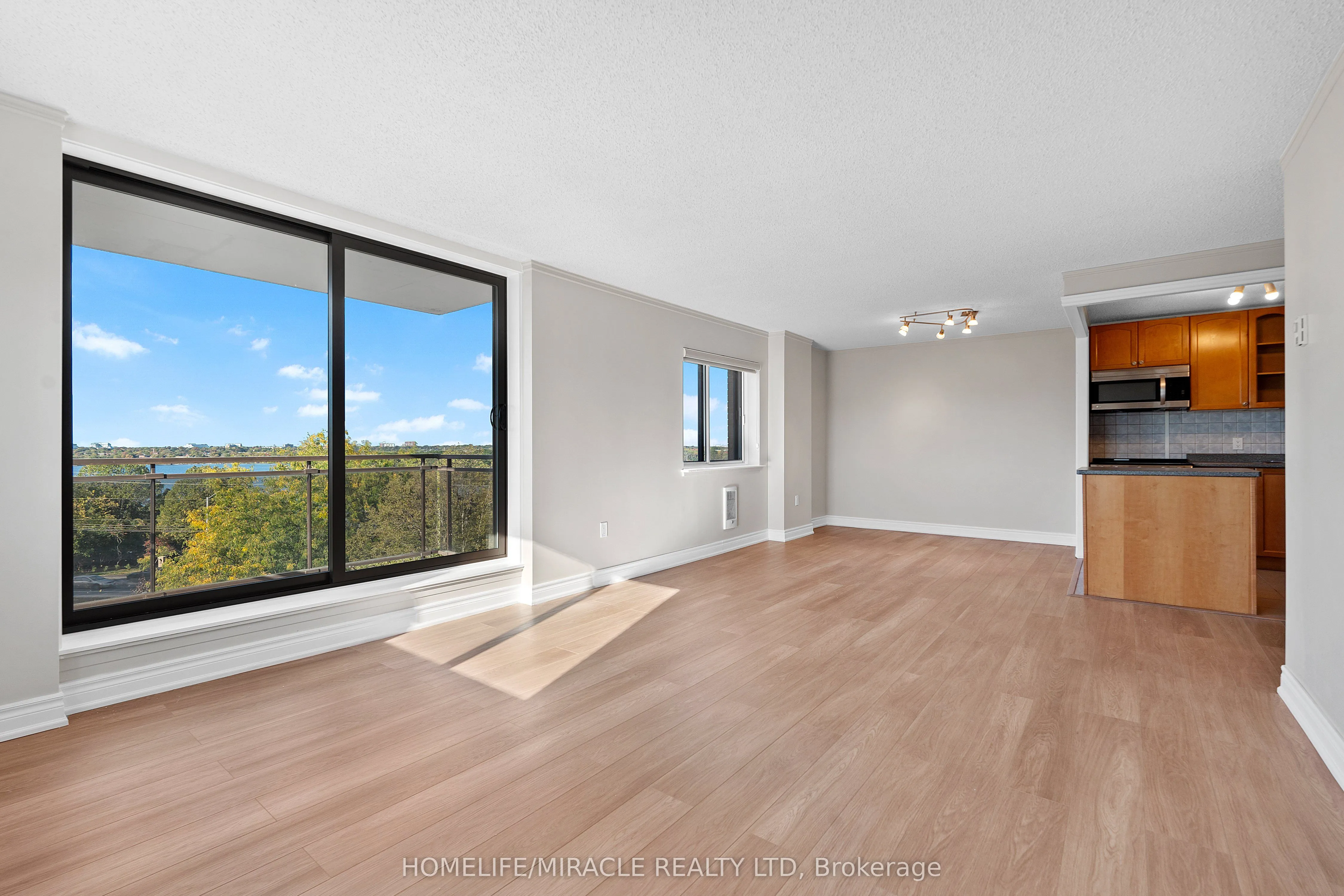 120 Barrett Court, #609
