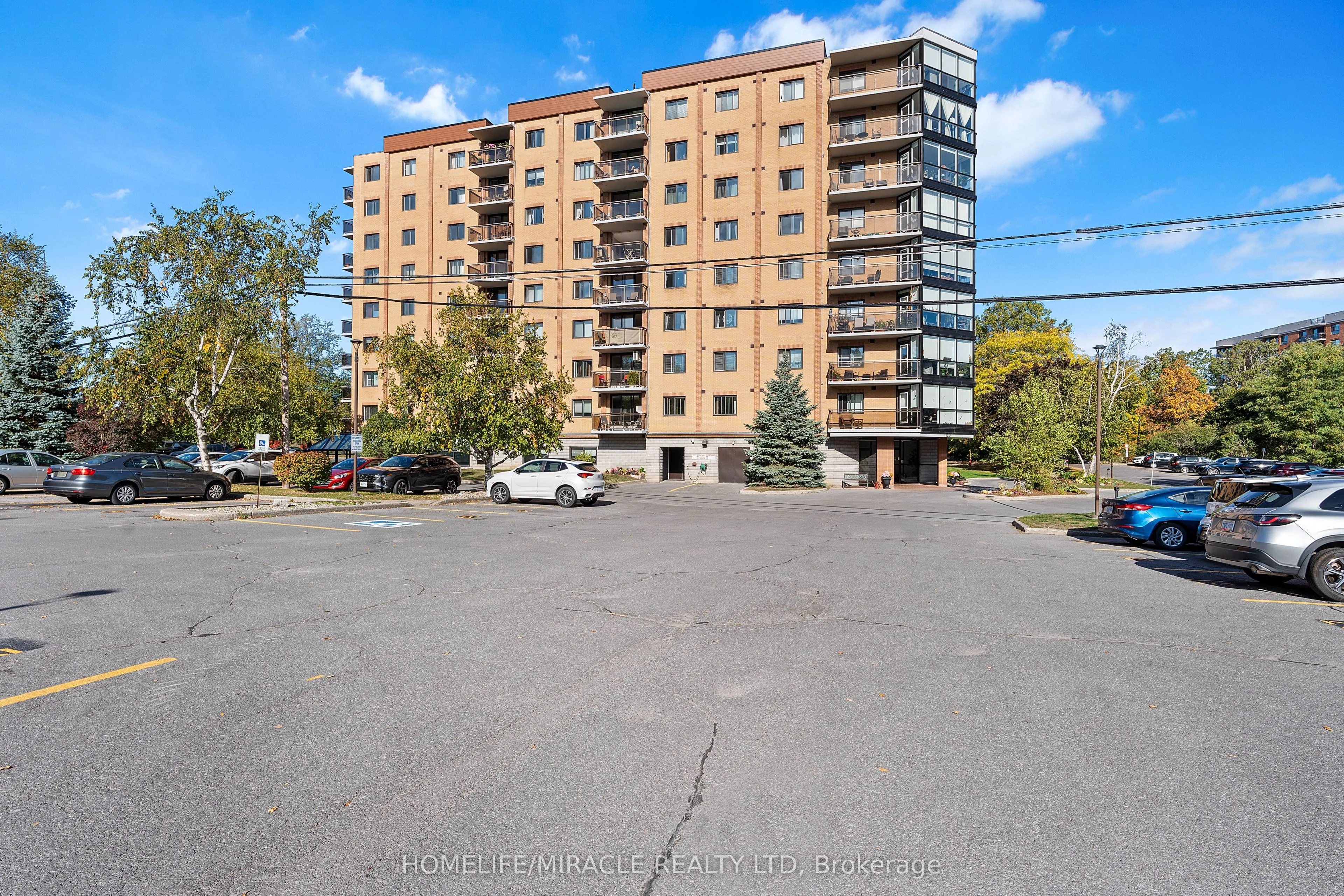 120 Barrett Court, #609