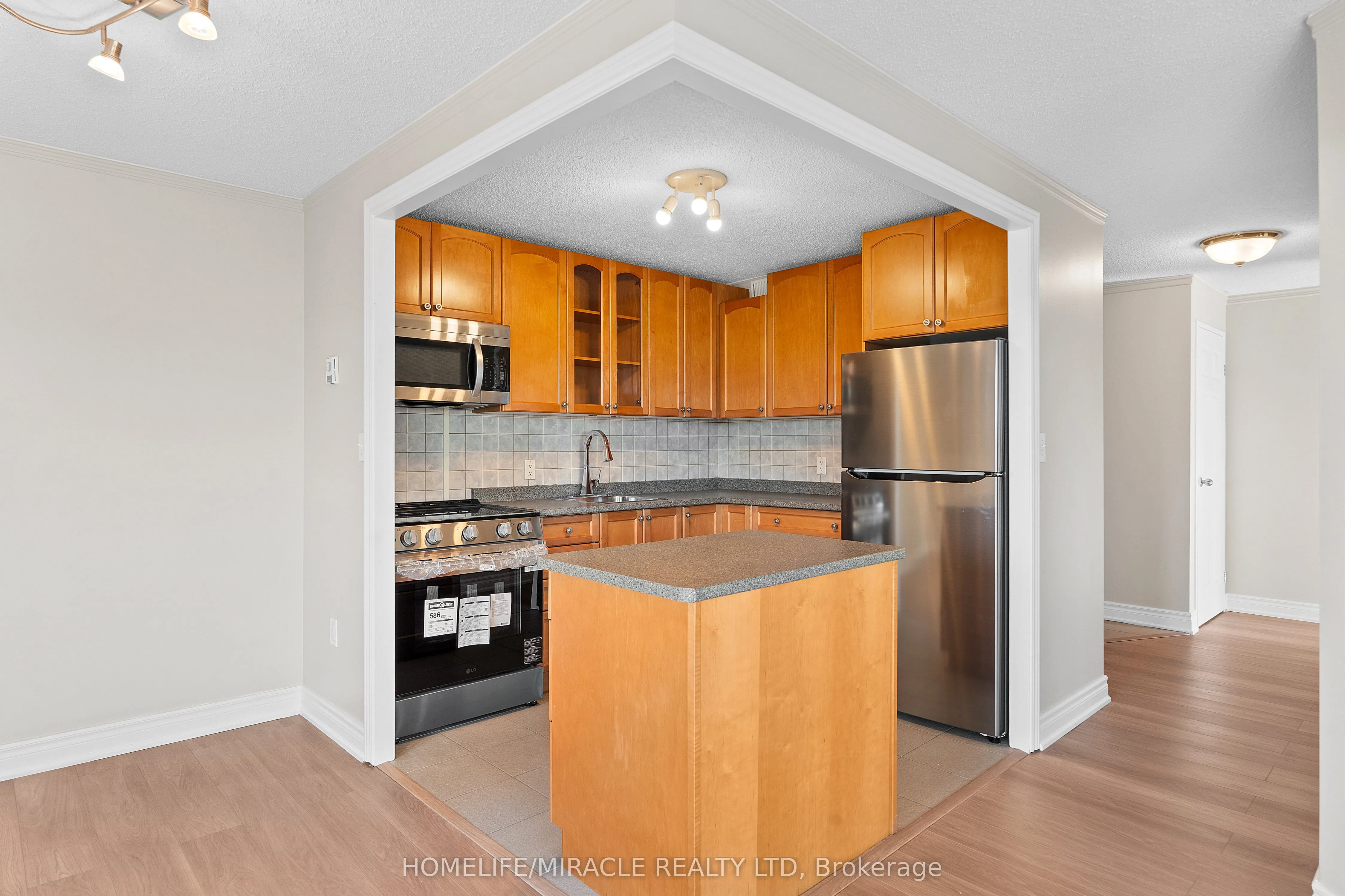 120 Barrett Court, #609