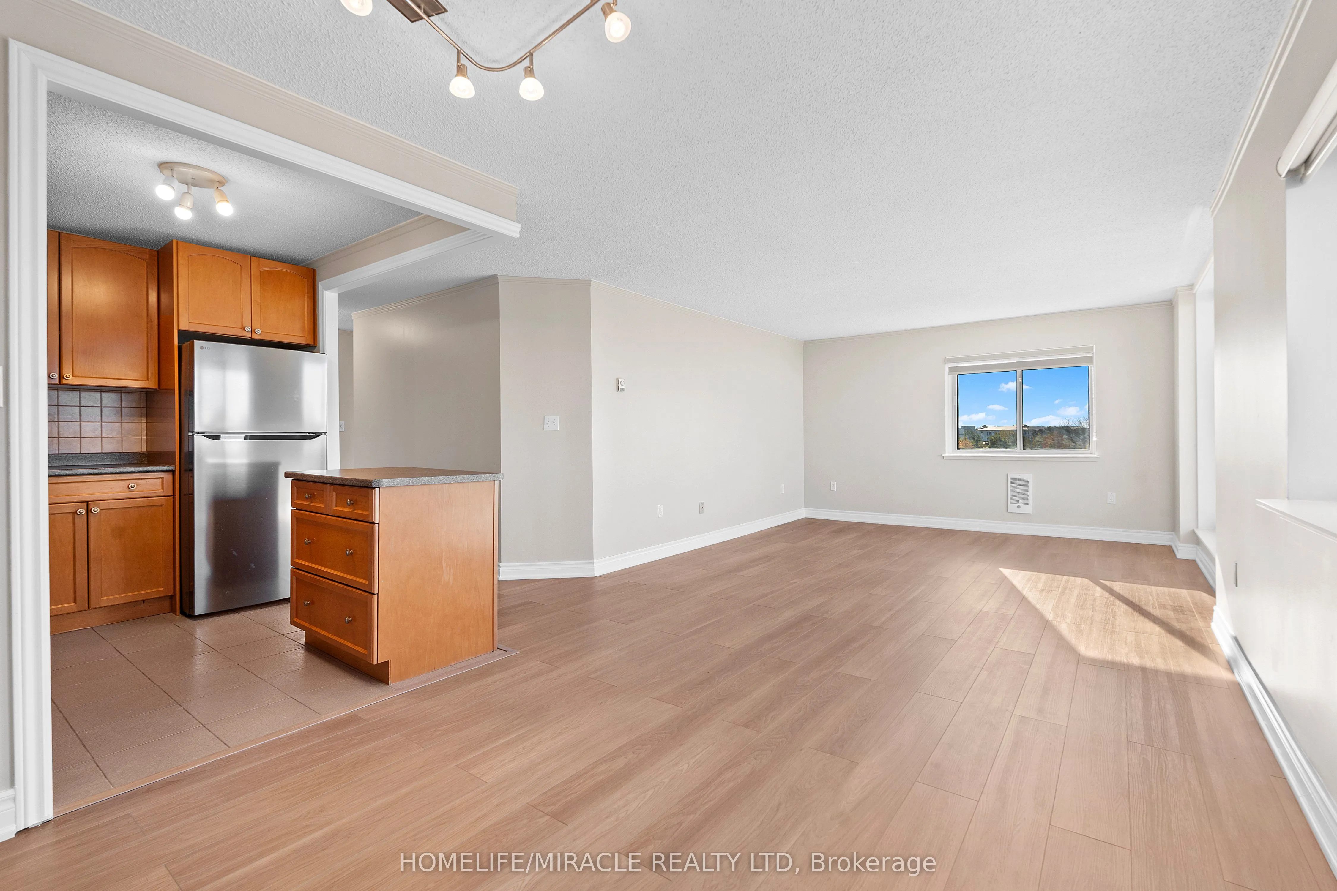 120 Barrett Court, #609