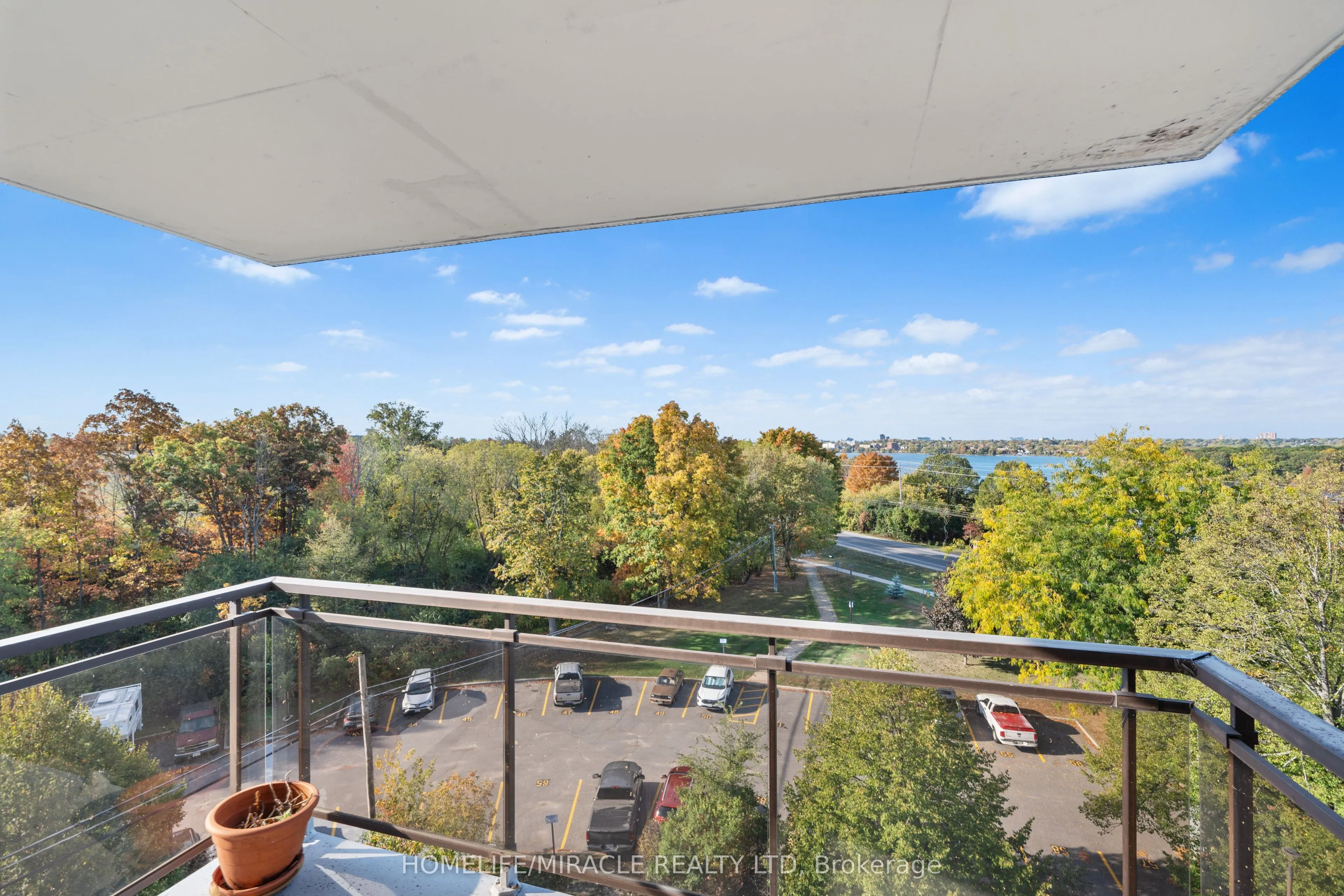 120 Barrett Court, #609