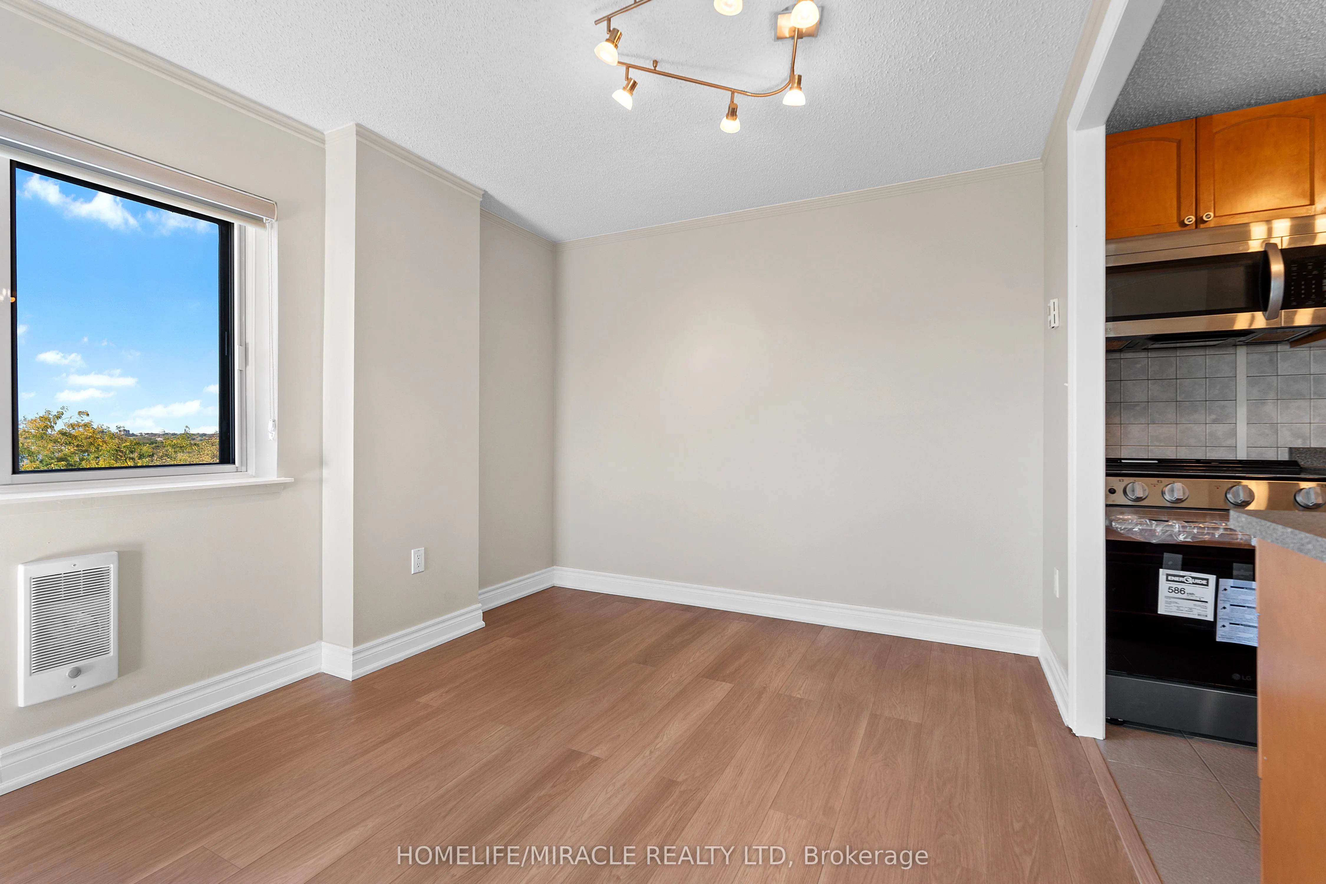 120 Barrett Court, #609