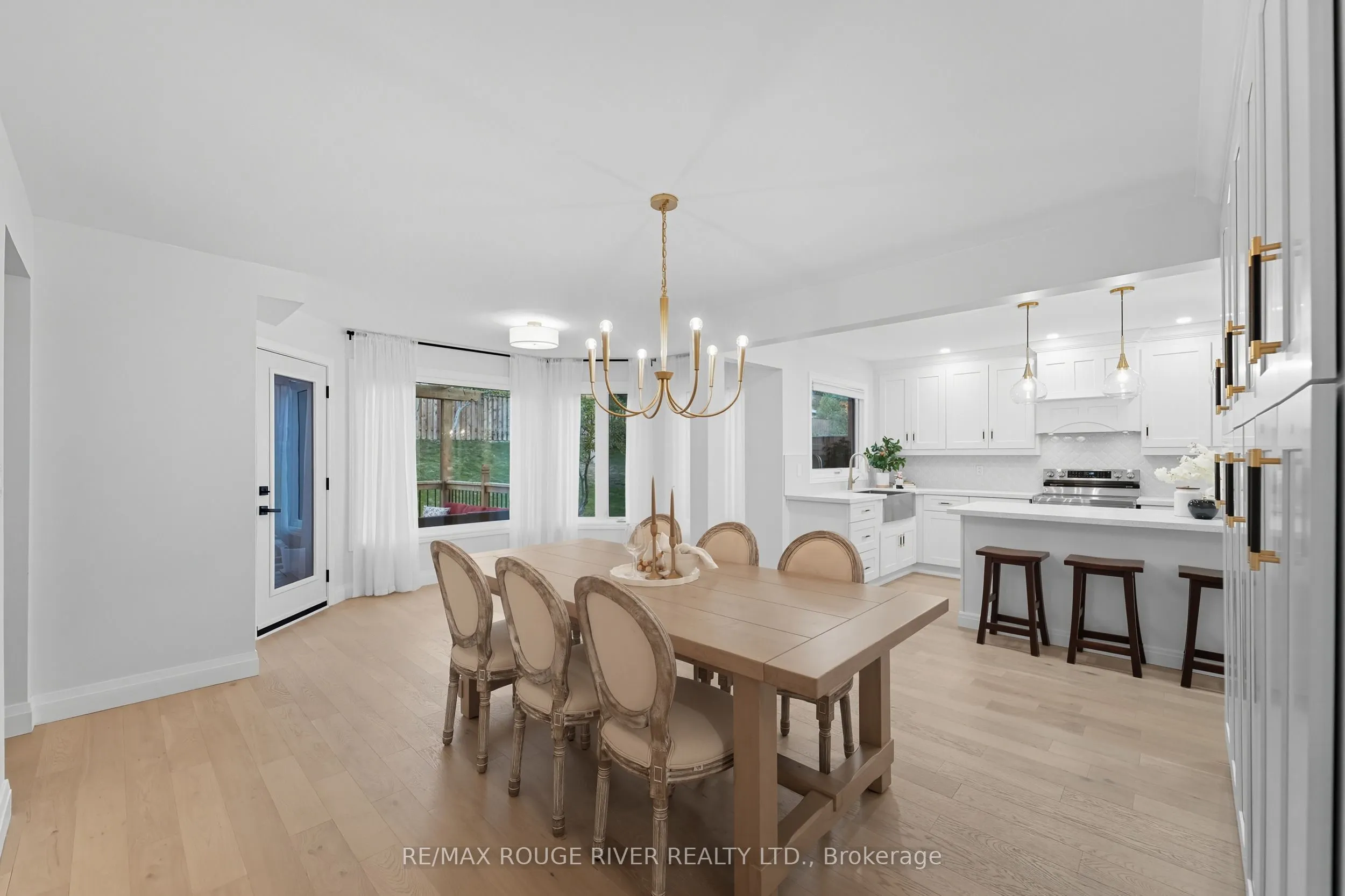 270 Lakeview Court