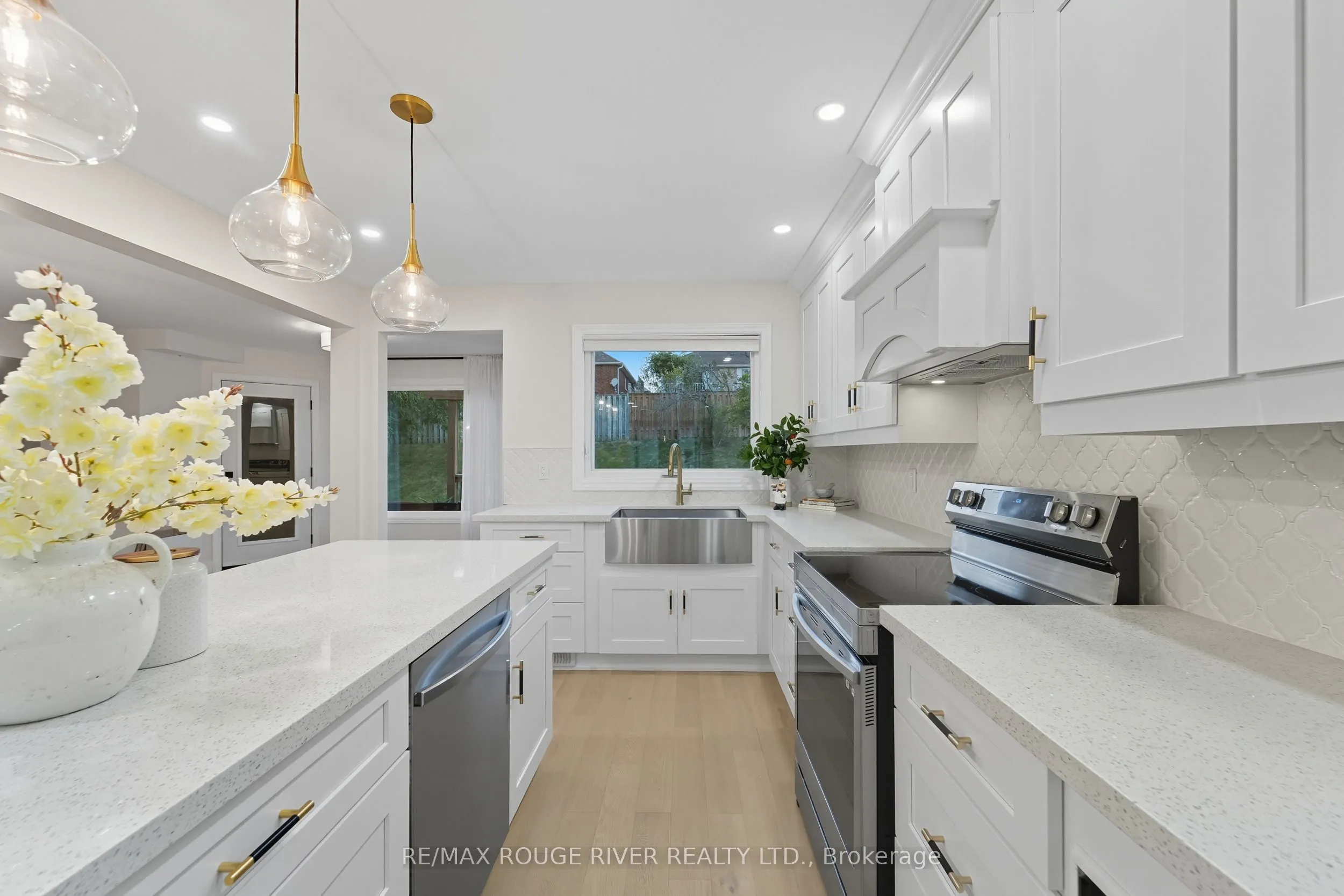 270 Lakeview Court