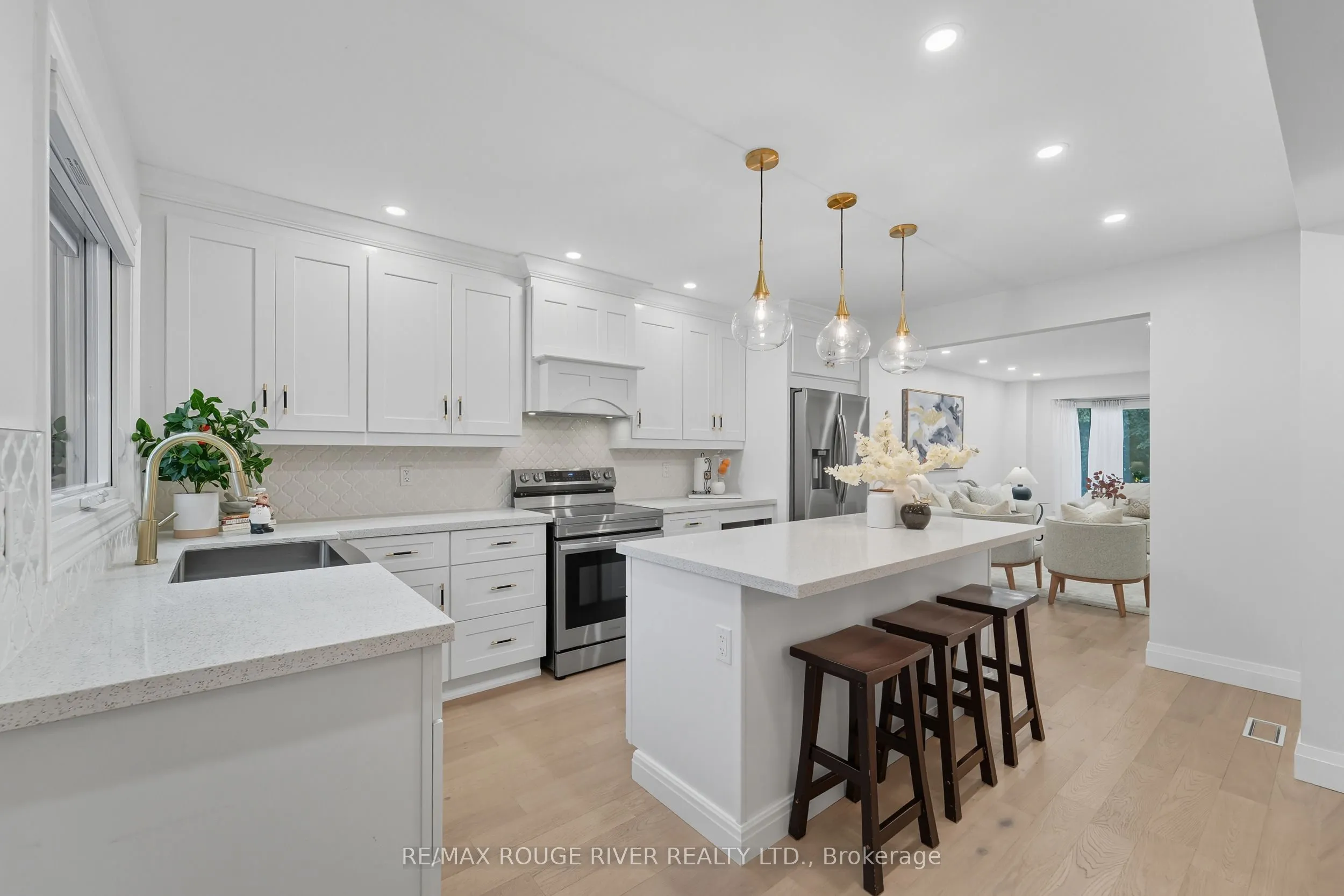 270 Lakeview Court