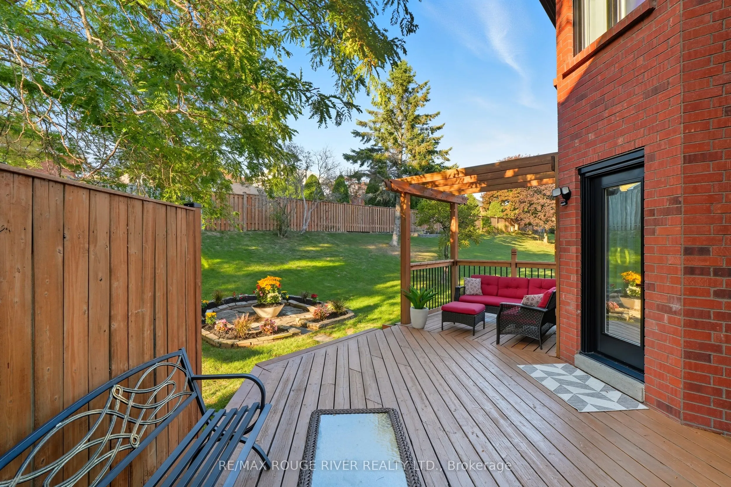 270 Lakeview Court