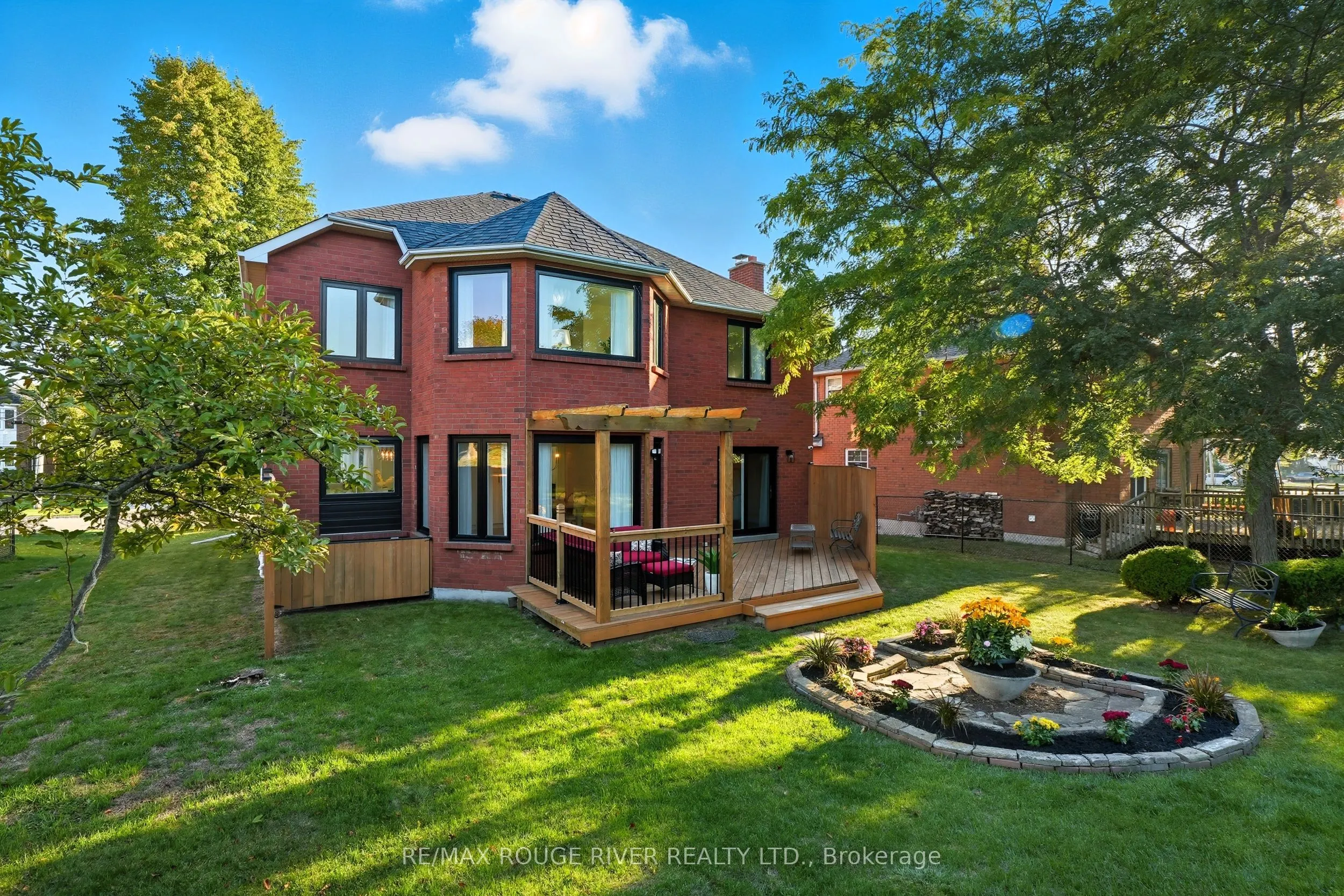 270 Lakeview Court