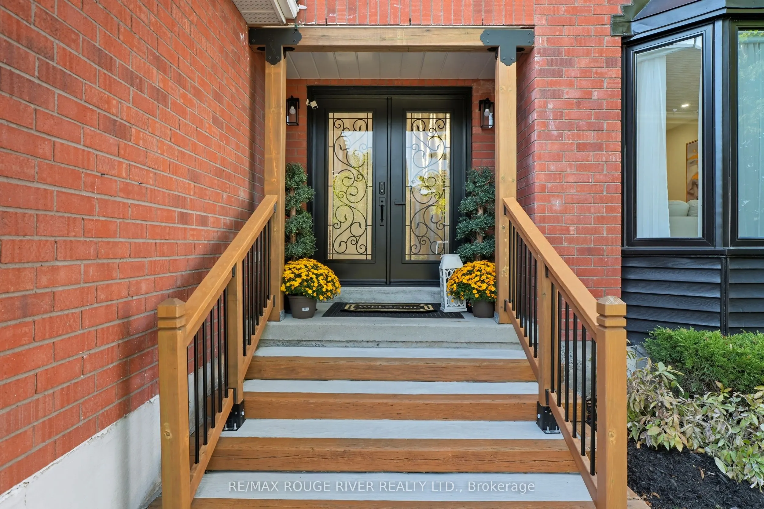 270 Lakeview Court