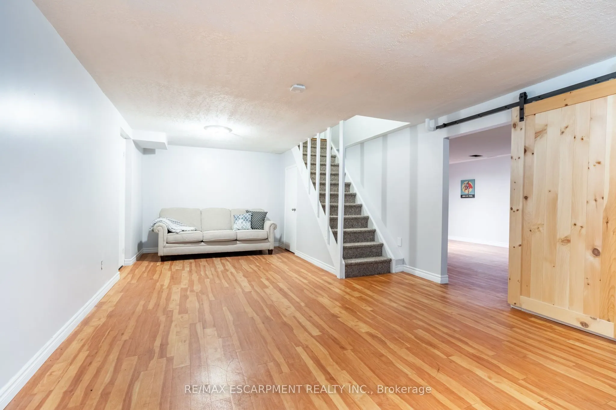 98 Esther Avenue