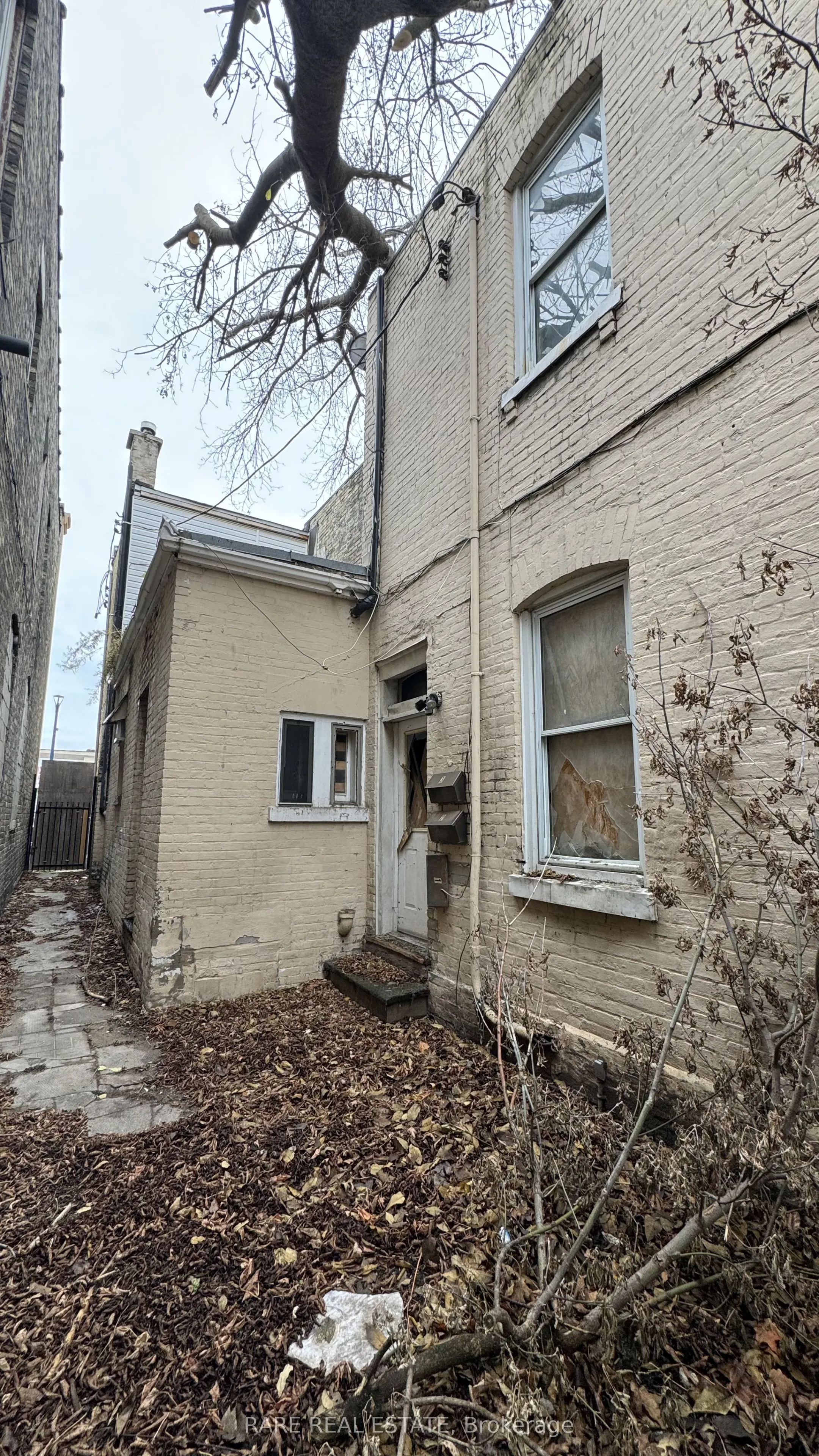 778-780 Dundas Street