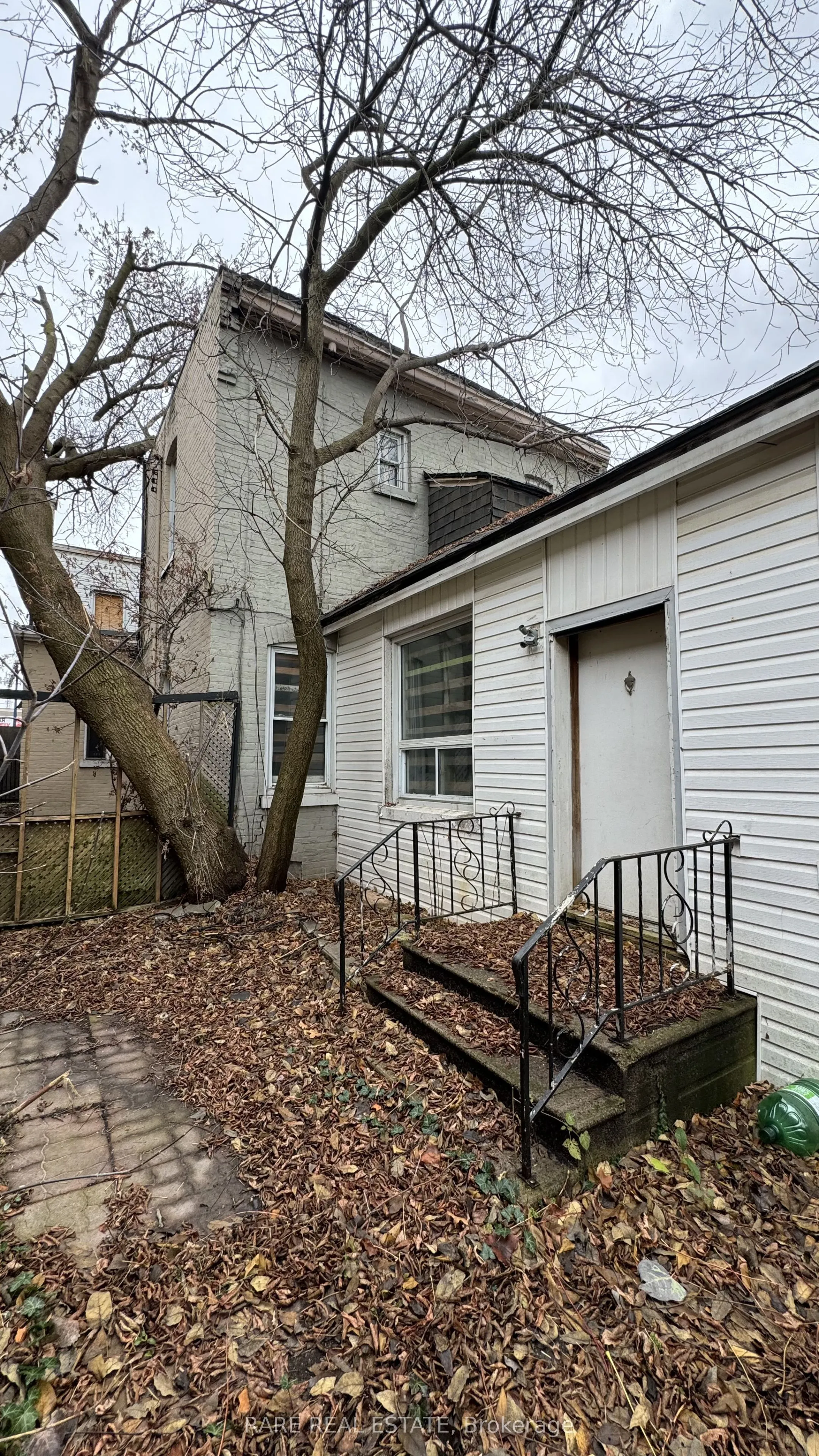 778-780 Dundas Street