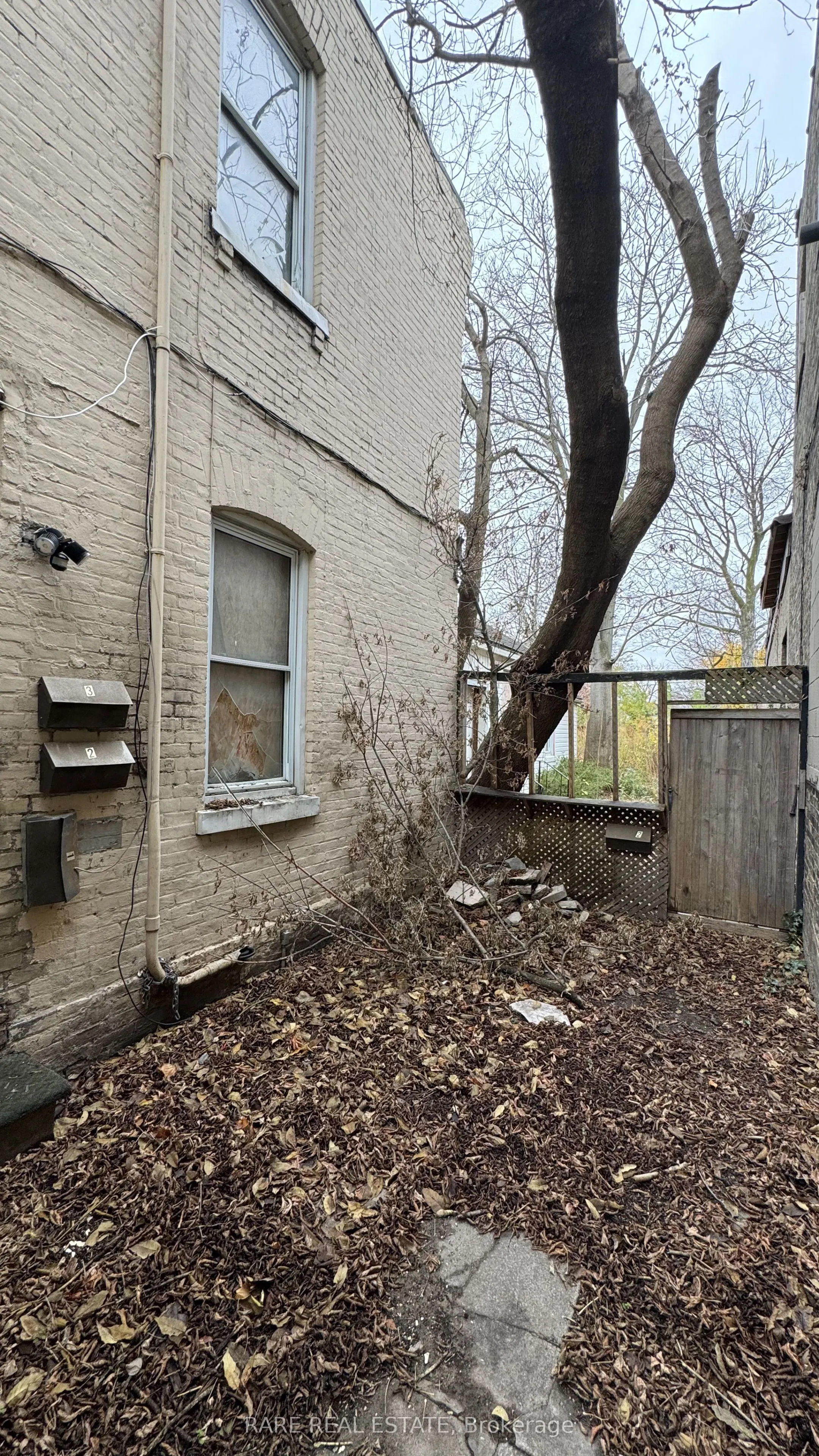 778-780 Dundas Street