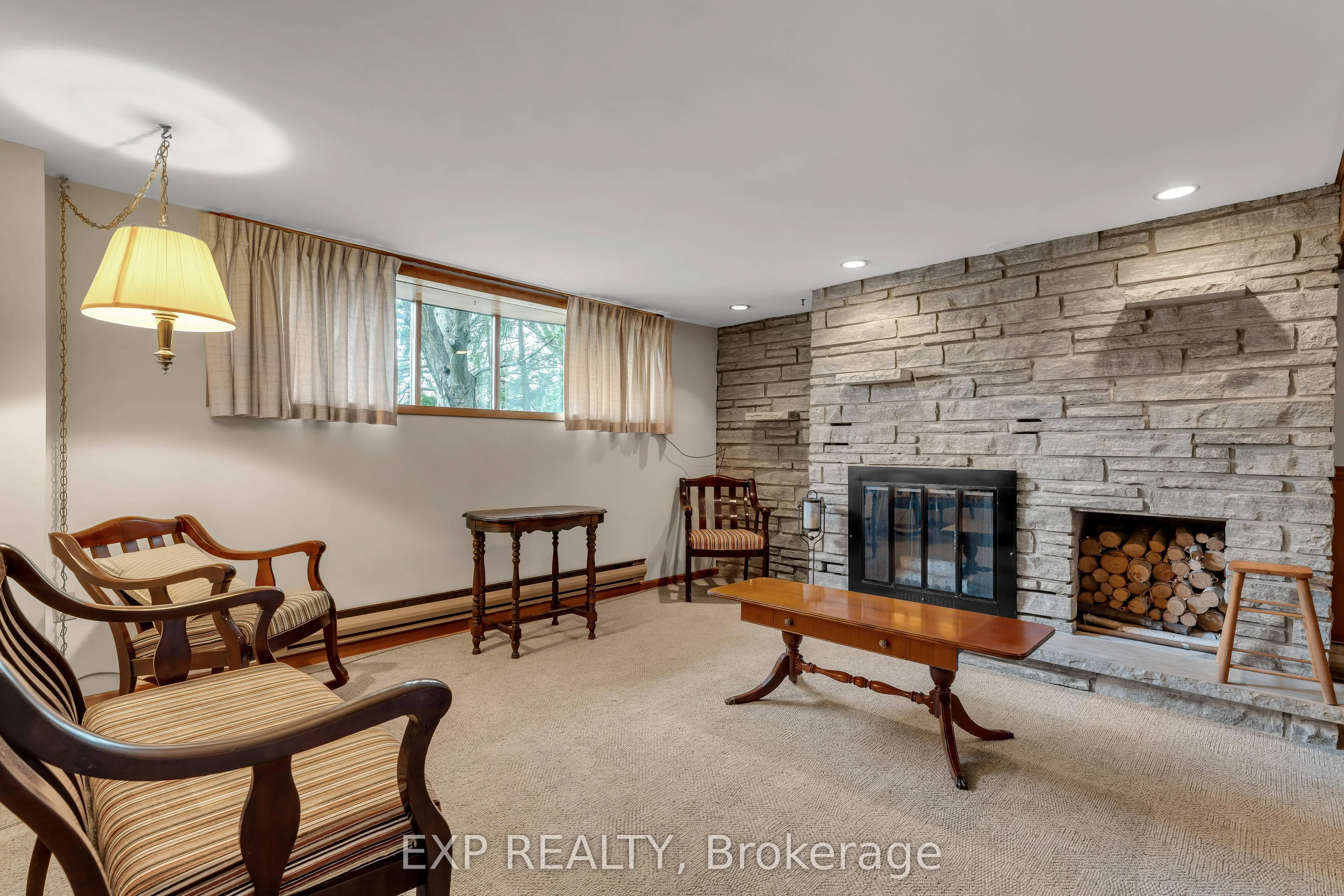 31 Southcrest Drive