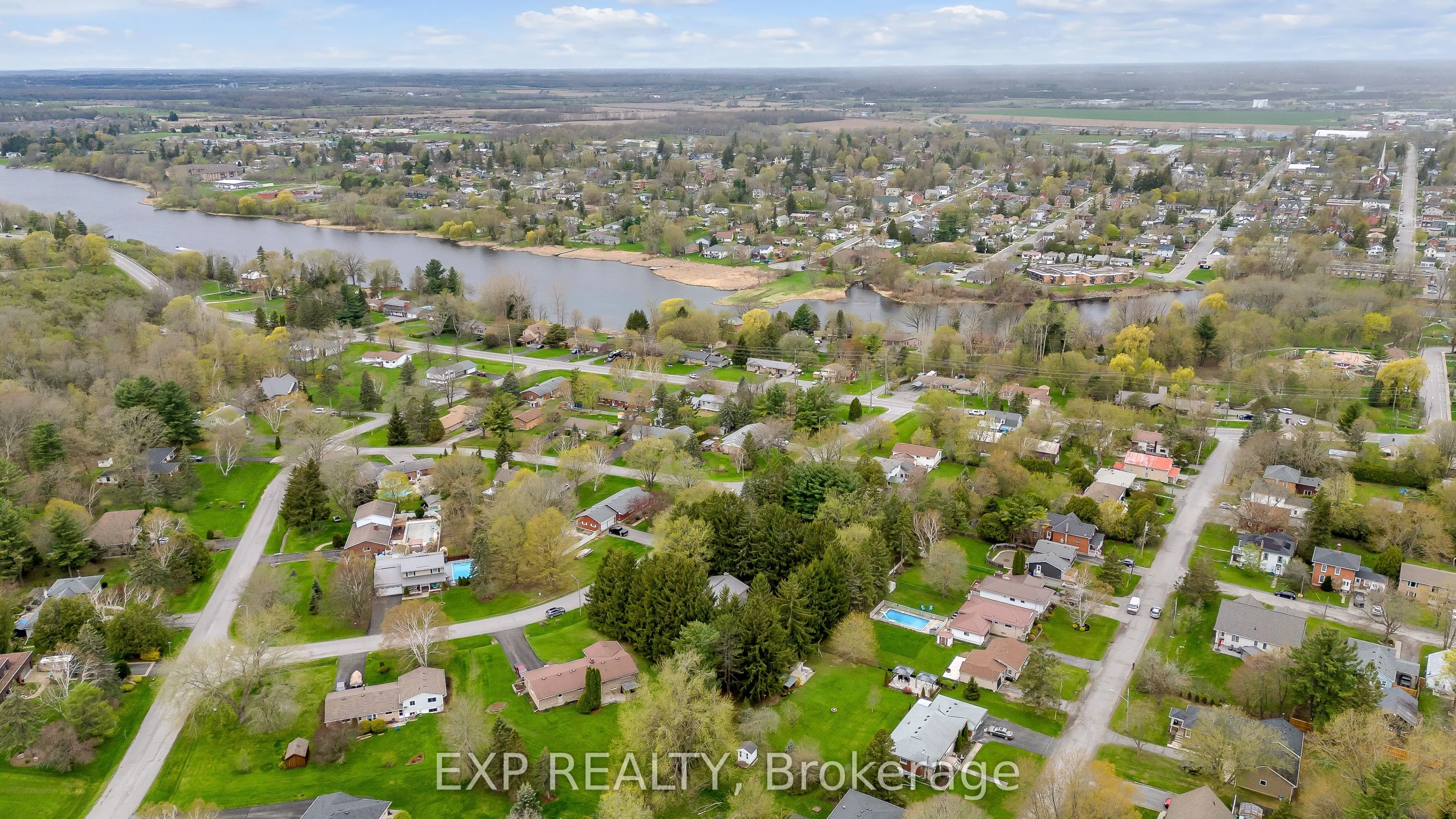 31 Southcrest Drive