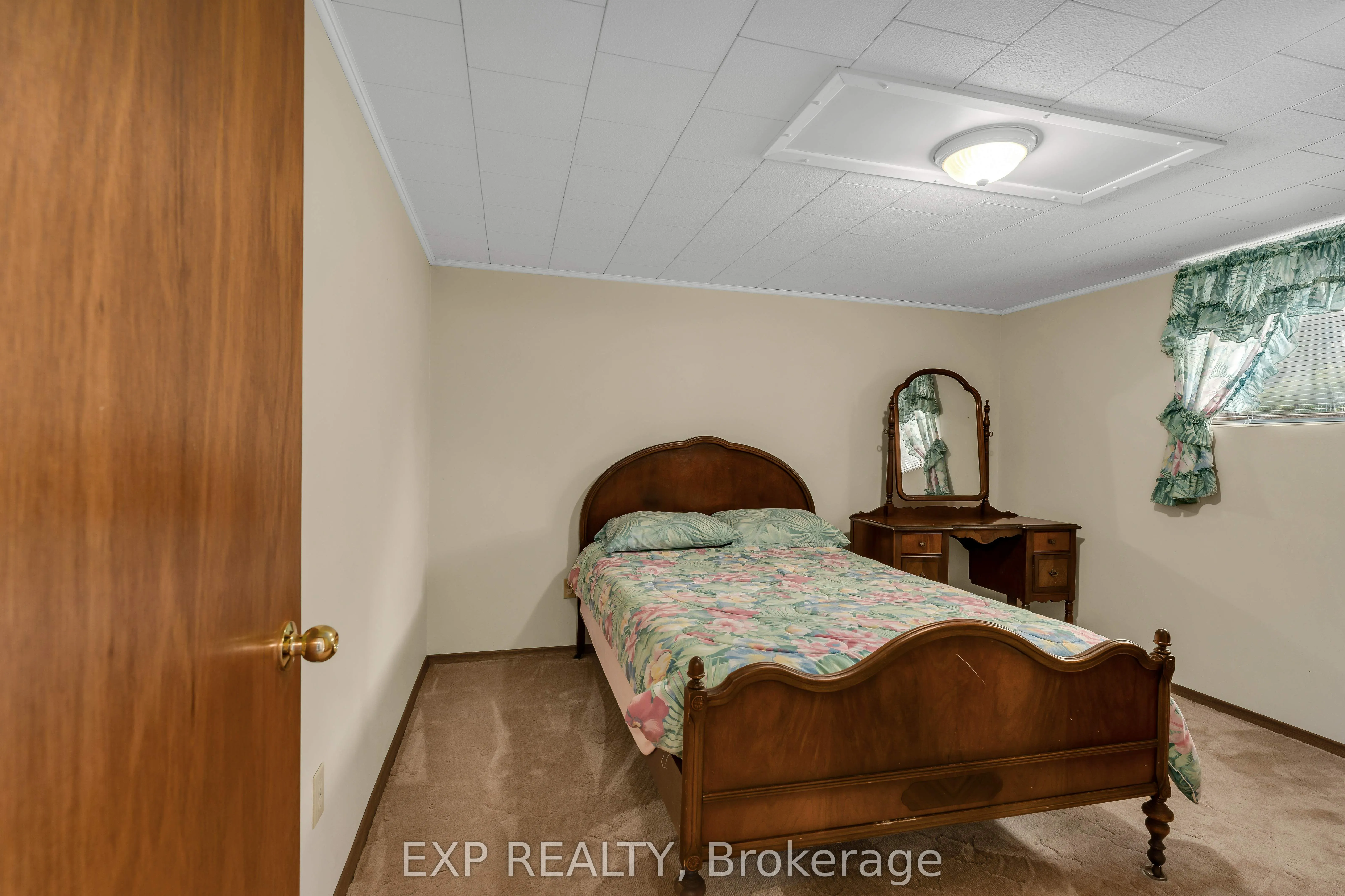 31 Southcrest Drive