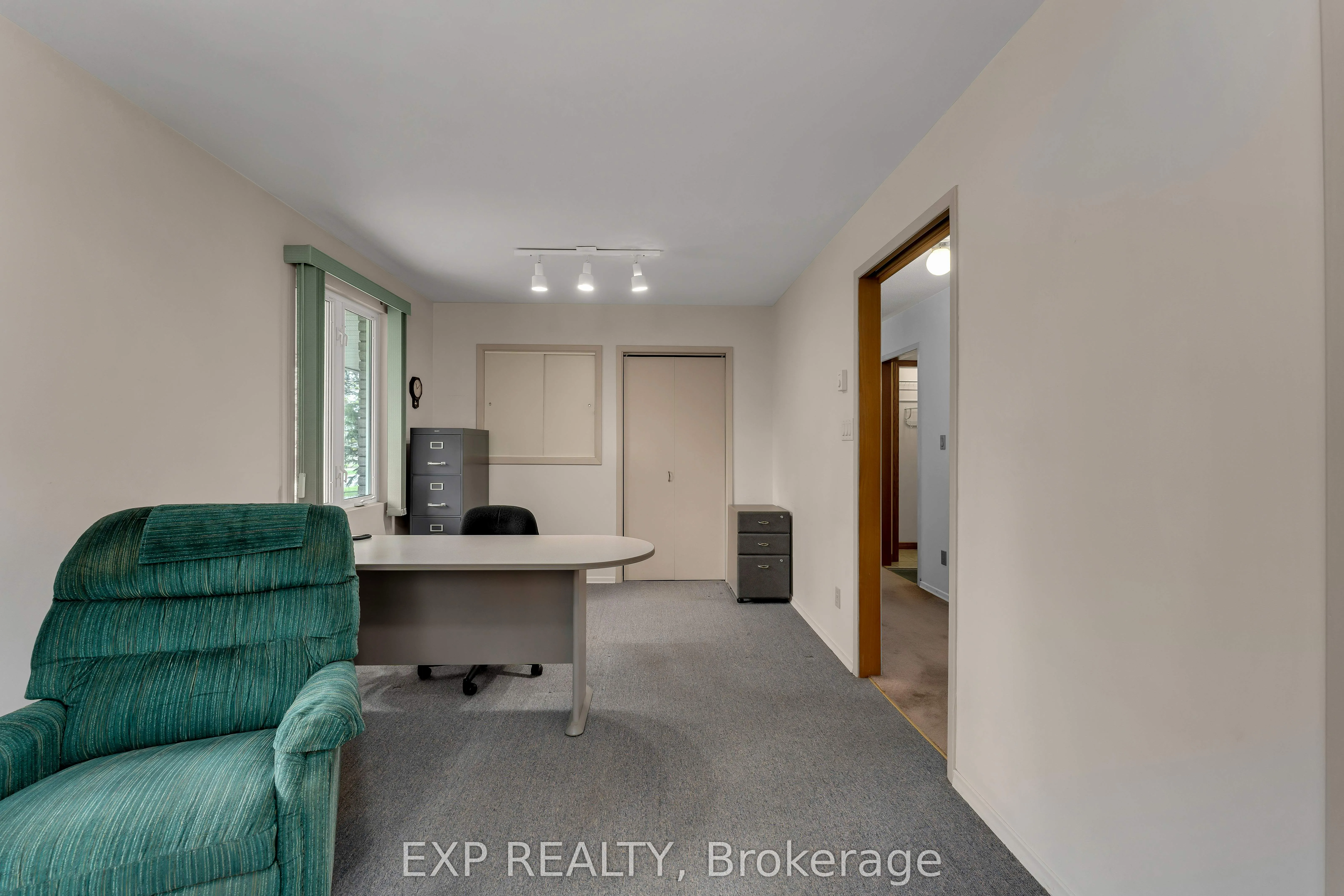 31 Southcrest Drive