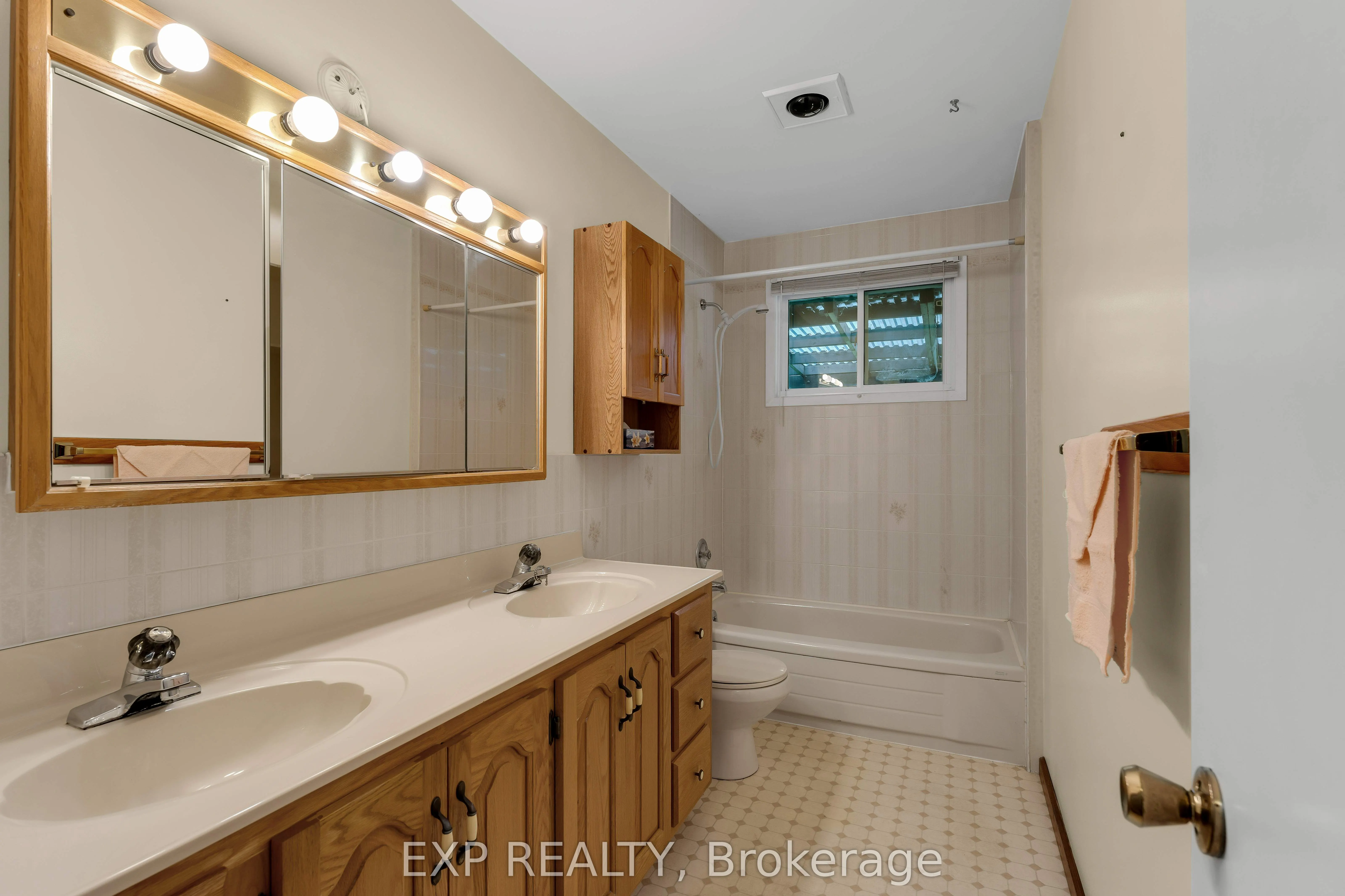 31 Southcrest Drive