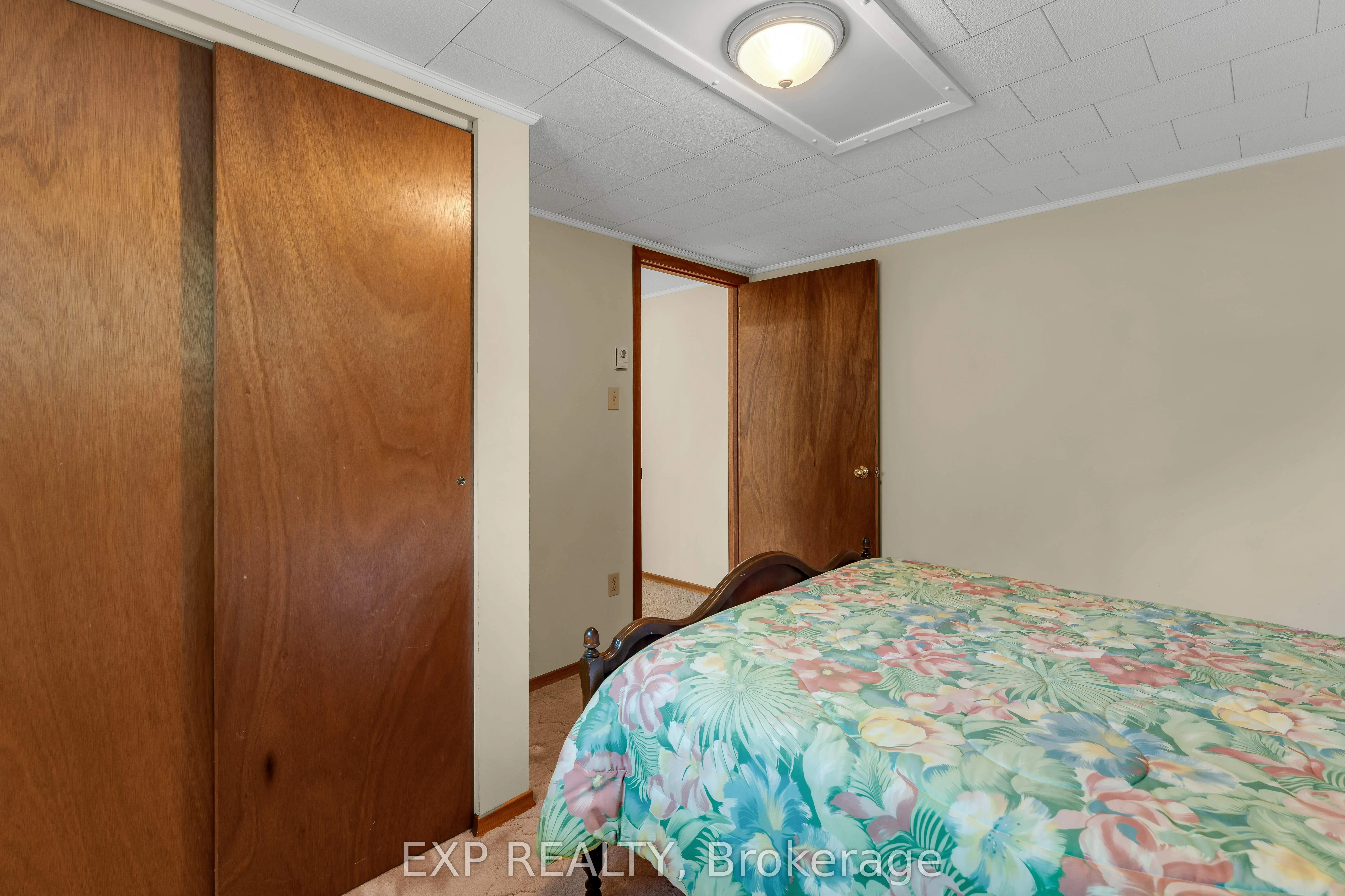 31 Southcrest Drive