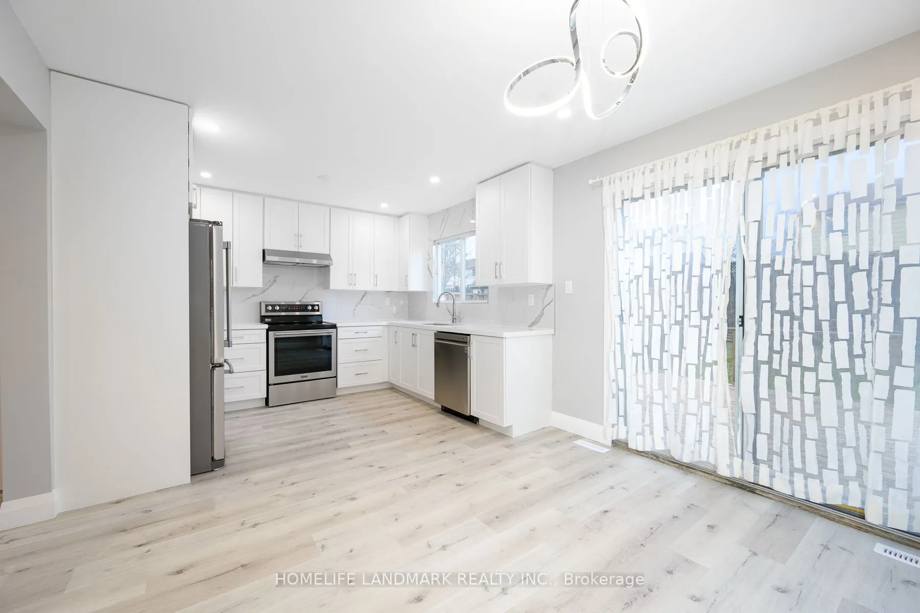 25 White Owl Crescent