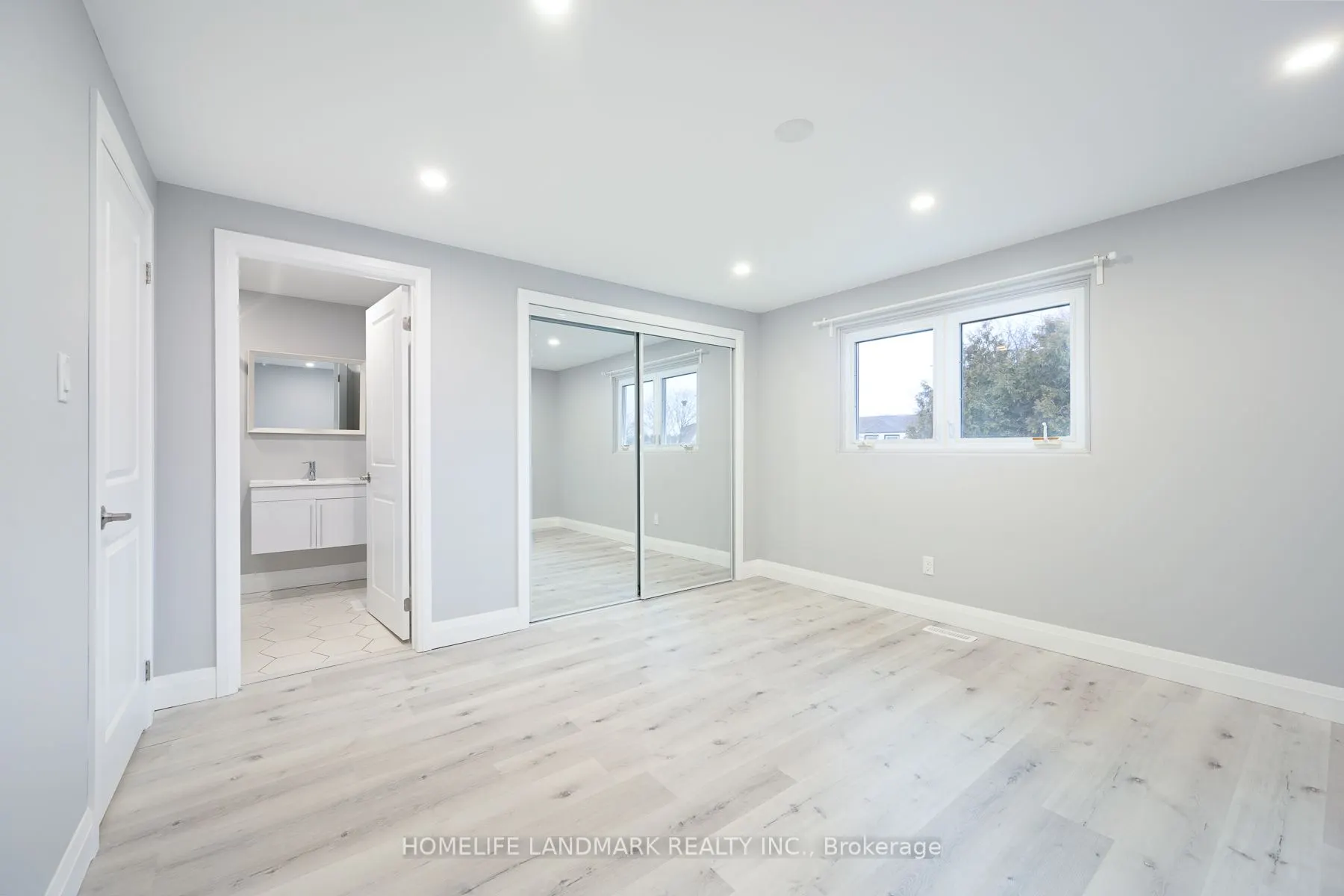 25 White Owl Crescent
